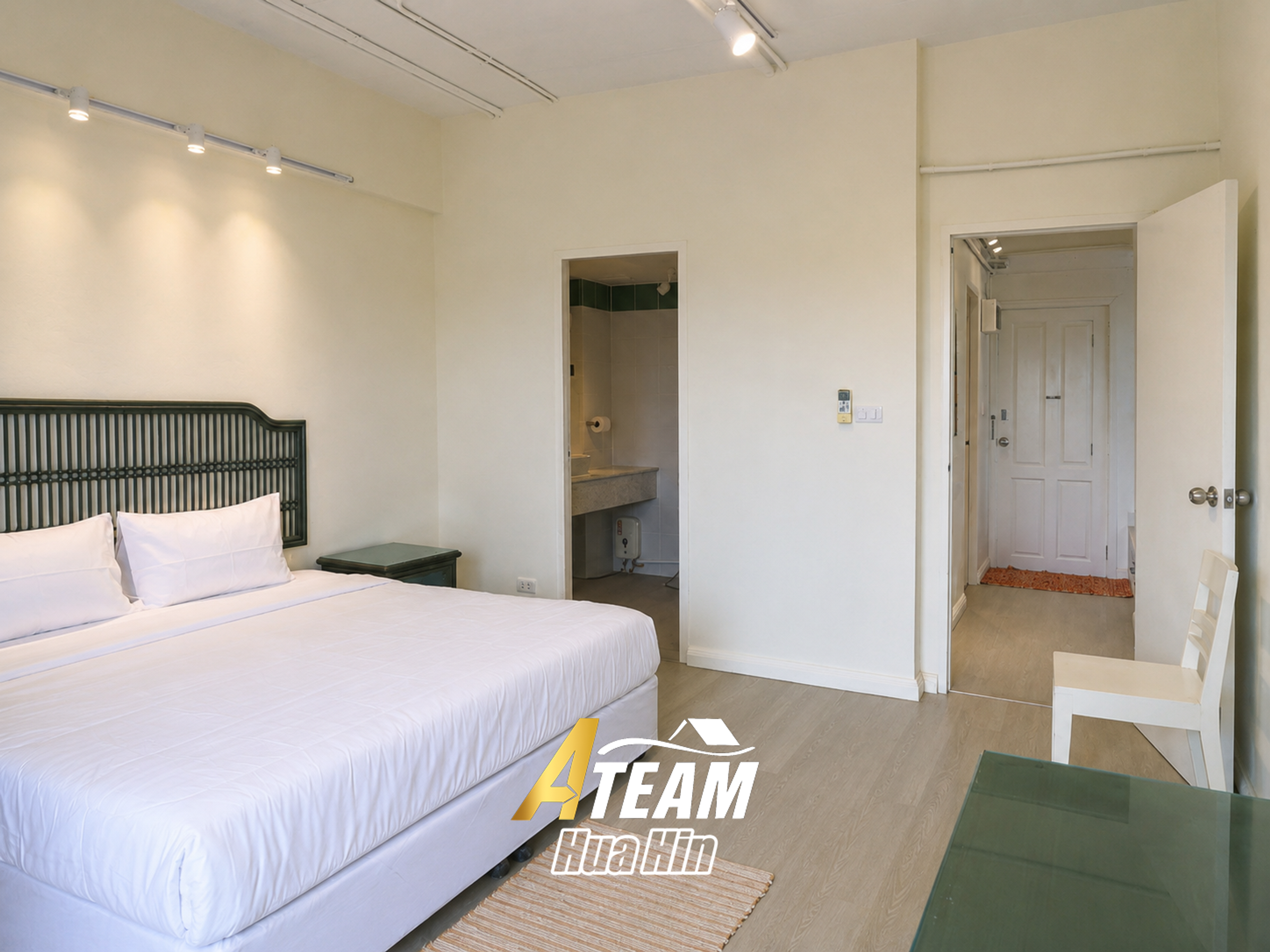 2-Bedroom Beachfront Condo at Blue Wave, Hua Hin thumbnail 9
