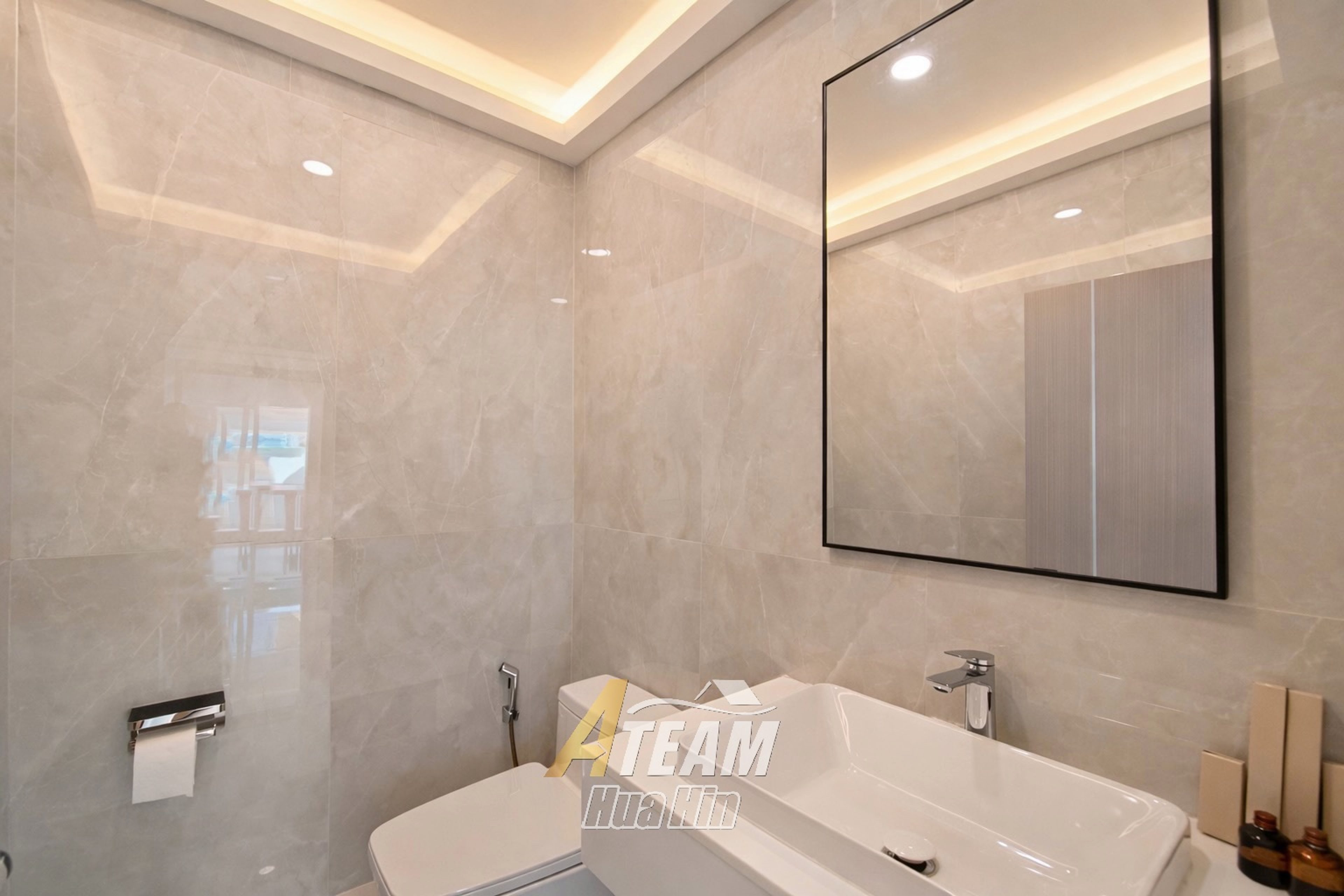 Very Rare Modern Property in the Heart of Hua Hin thumbnail 17