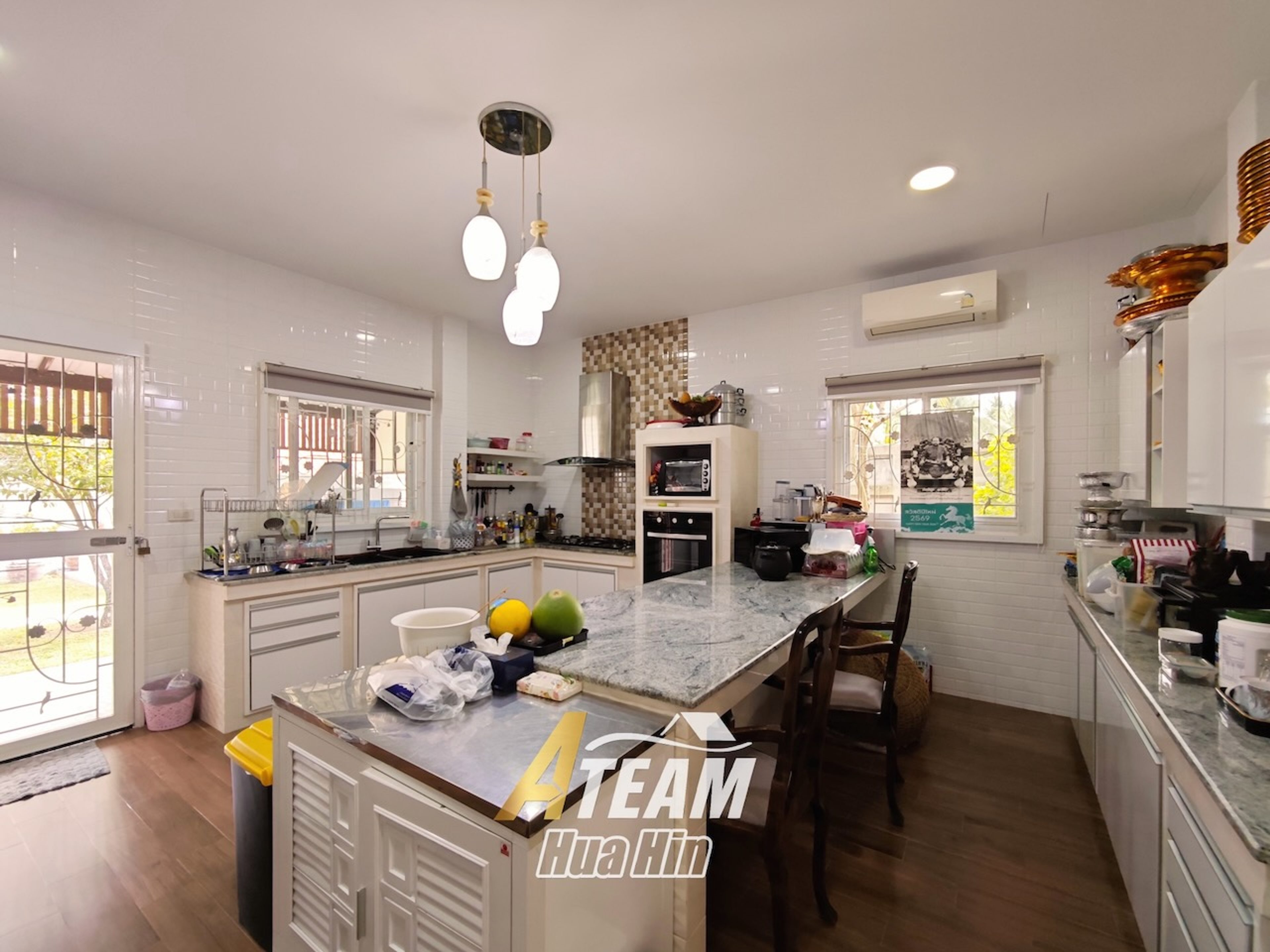 Spacious 1-Rai Estate with Two Houses in Hin Lek Fai thumbnail 12
