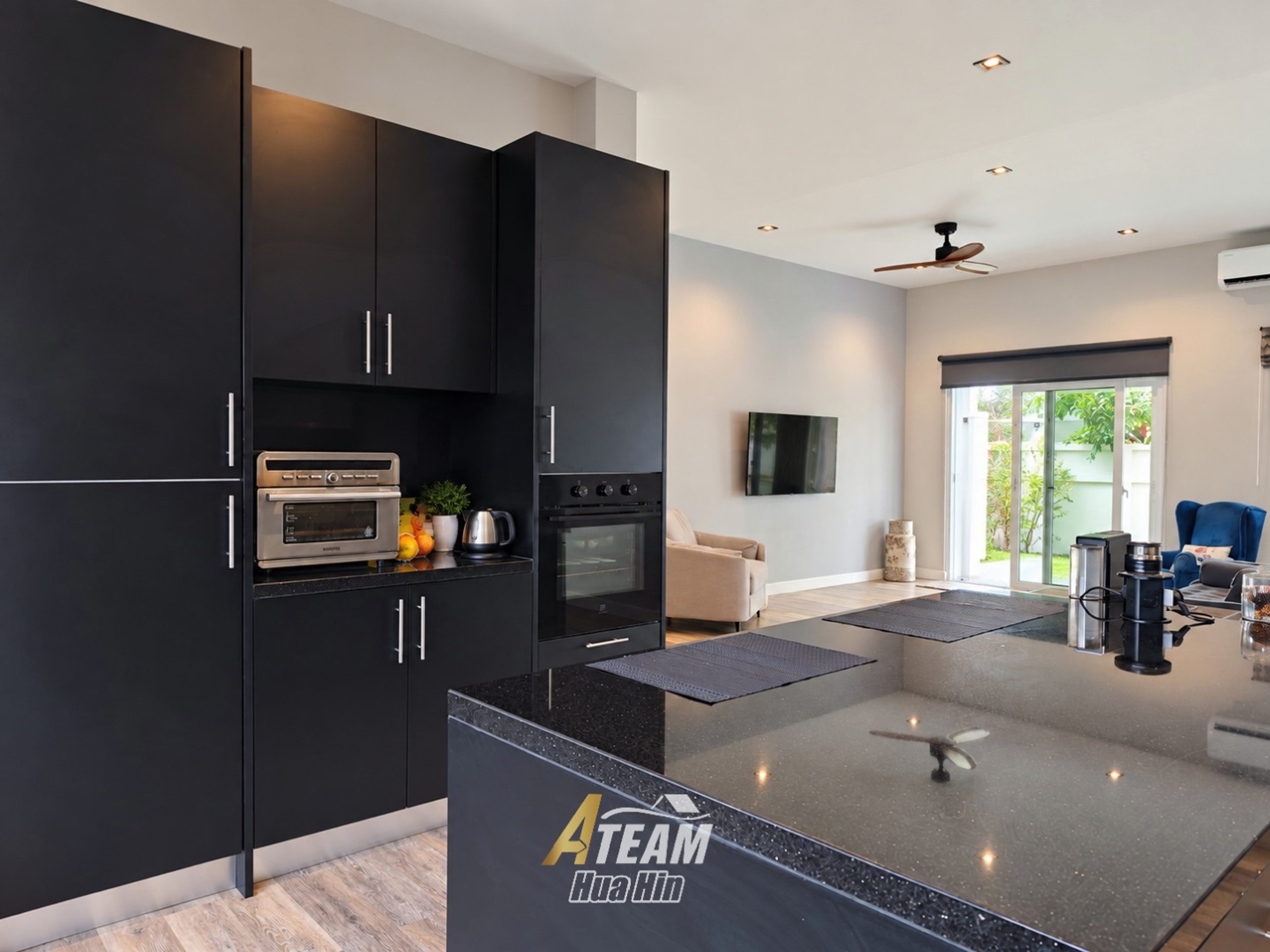 Spacious 4-Bedroom Pool Villa in Black Mountain Area thumbnail 15