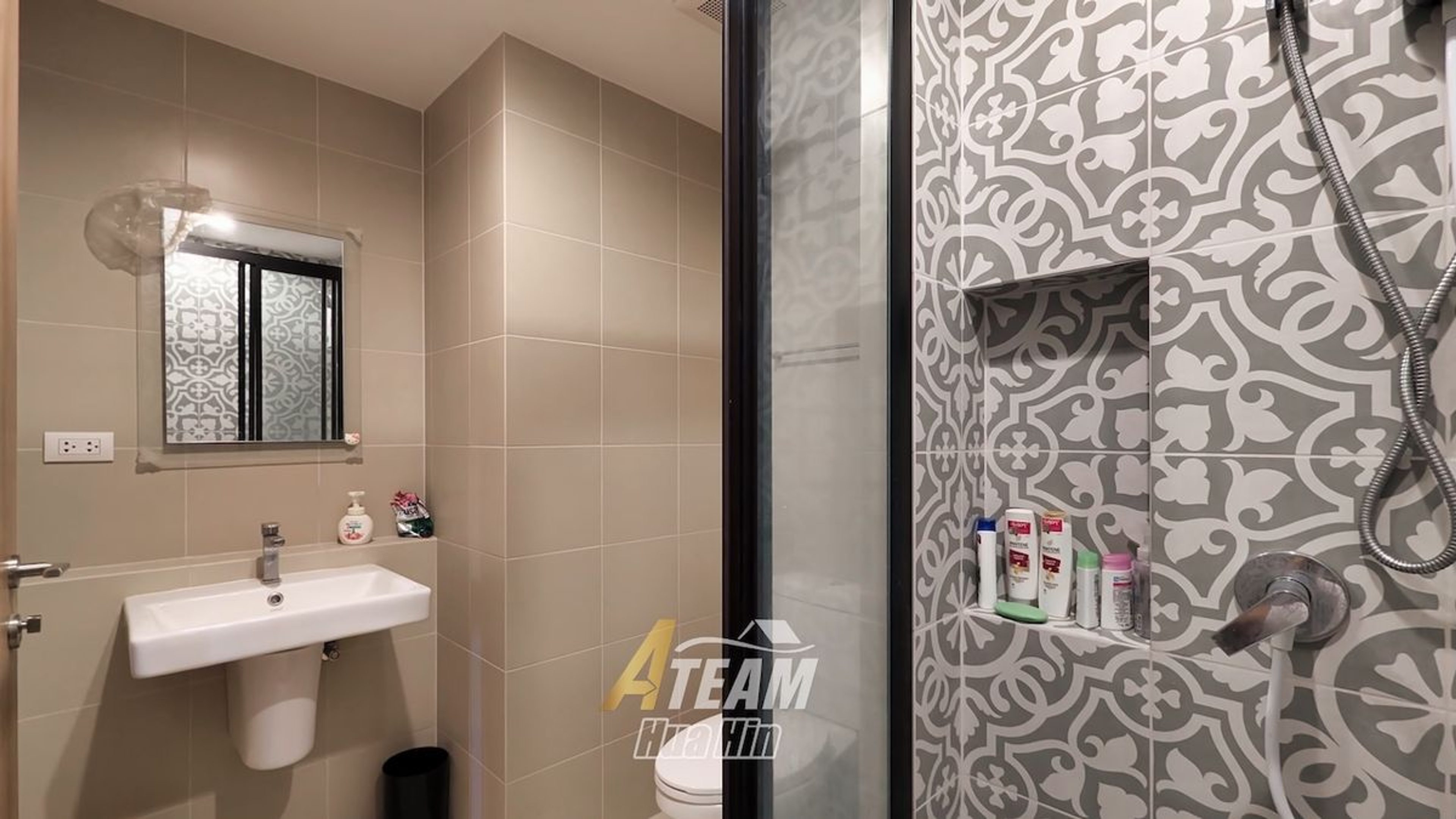 La Habana – Top Floor seaview 1 Bed for rent thumbnail 11
