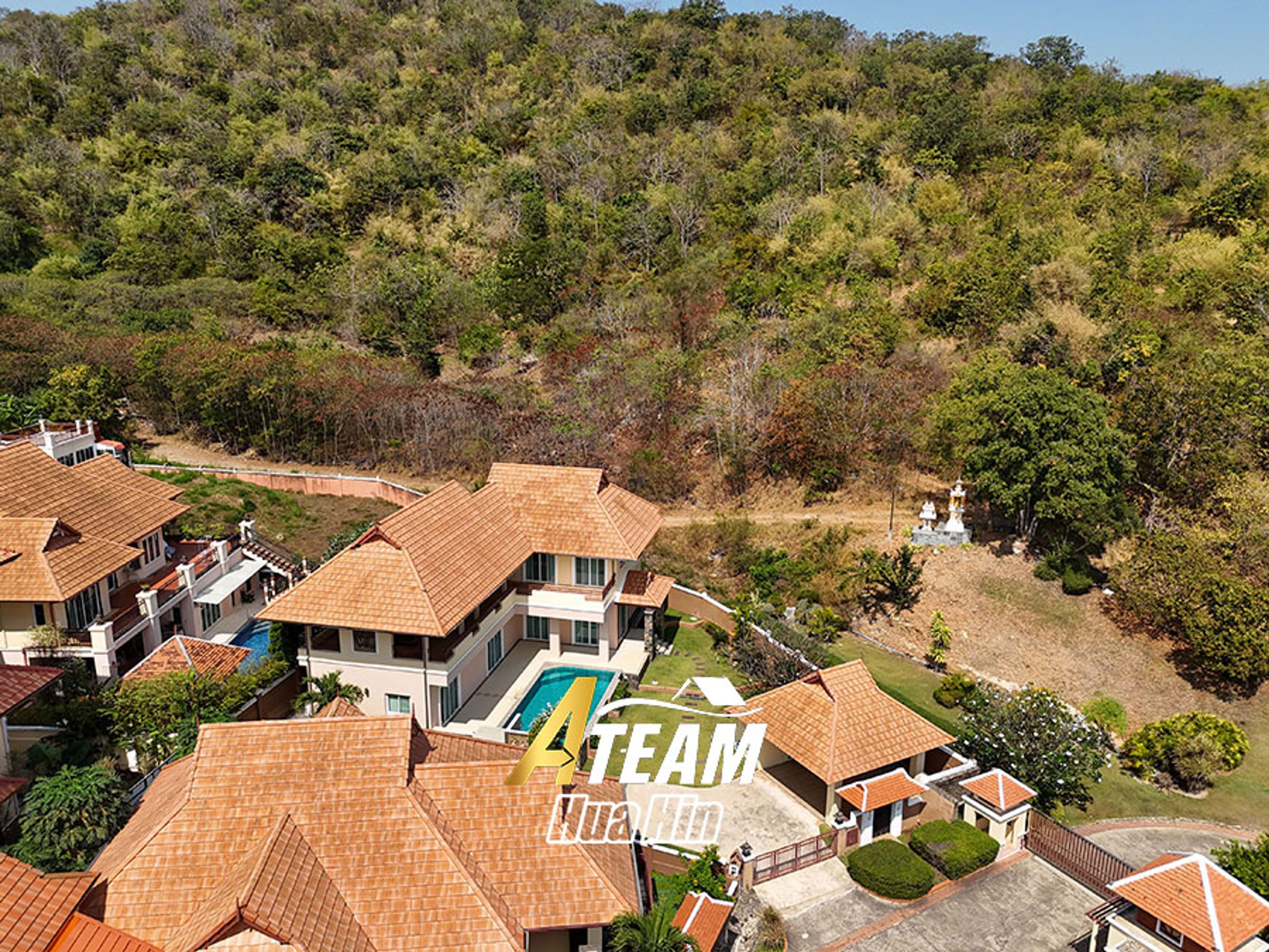 Beautiful 2 storey Pool Villa with mountain views thumbnail 22