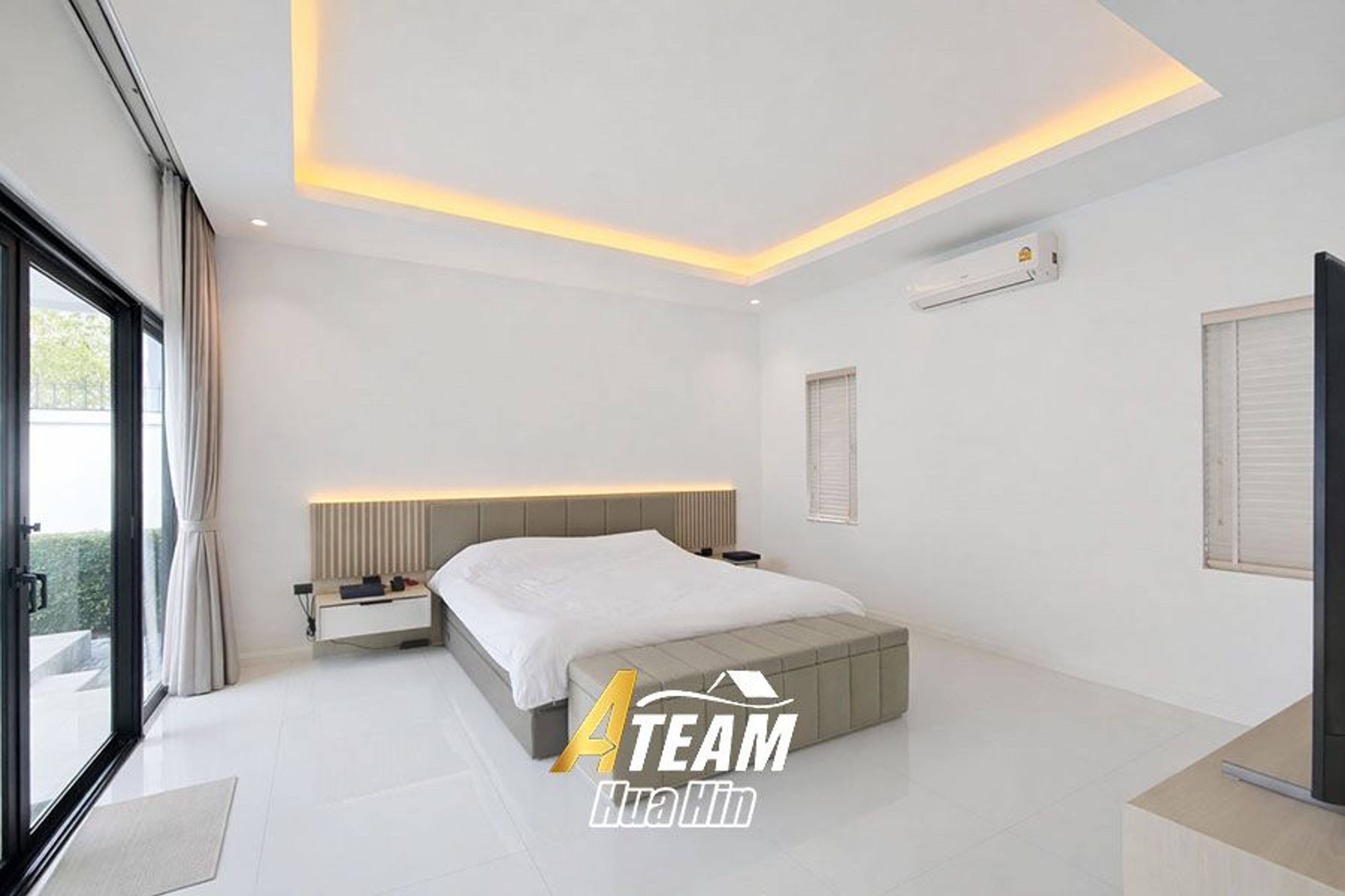Modern 3 Bed 3 Bath Pool Villa near Blackmountain  thumbnail 13