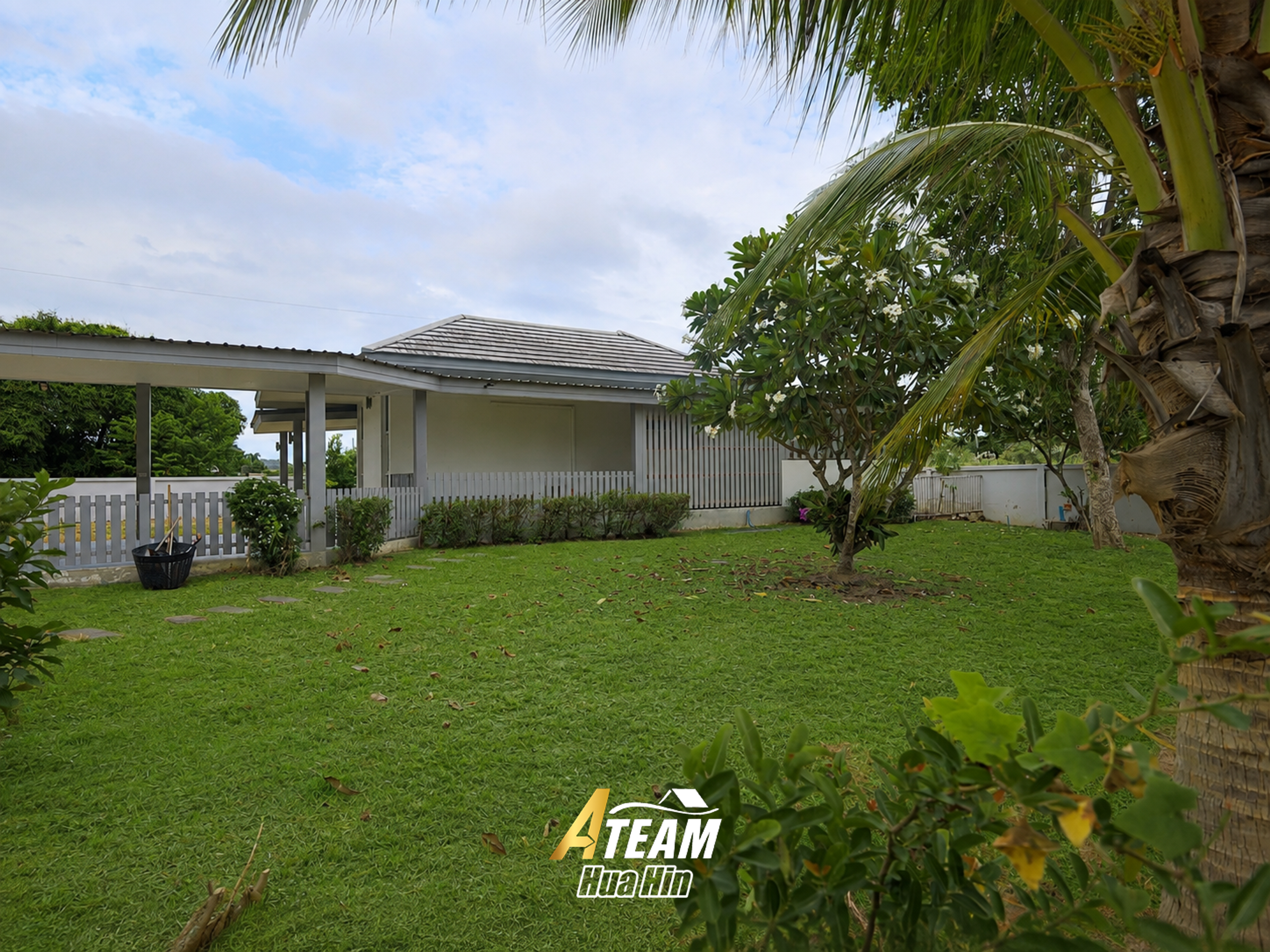 For sale House 3-Bedroom in Black Mountain. thumbnail 26