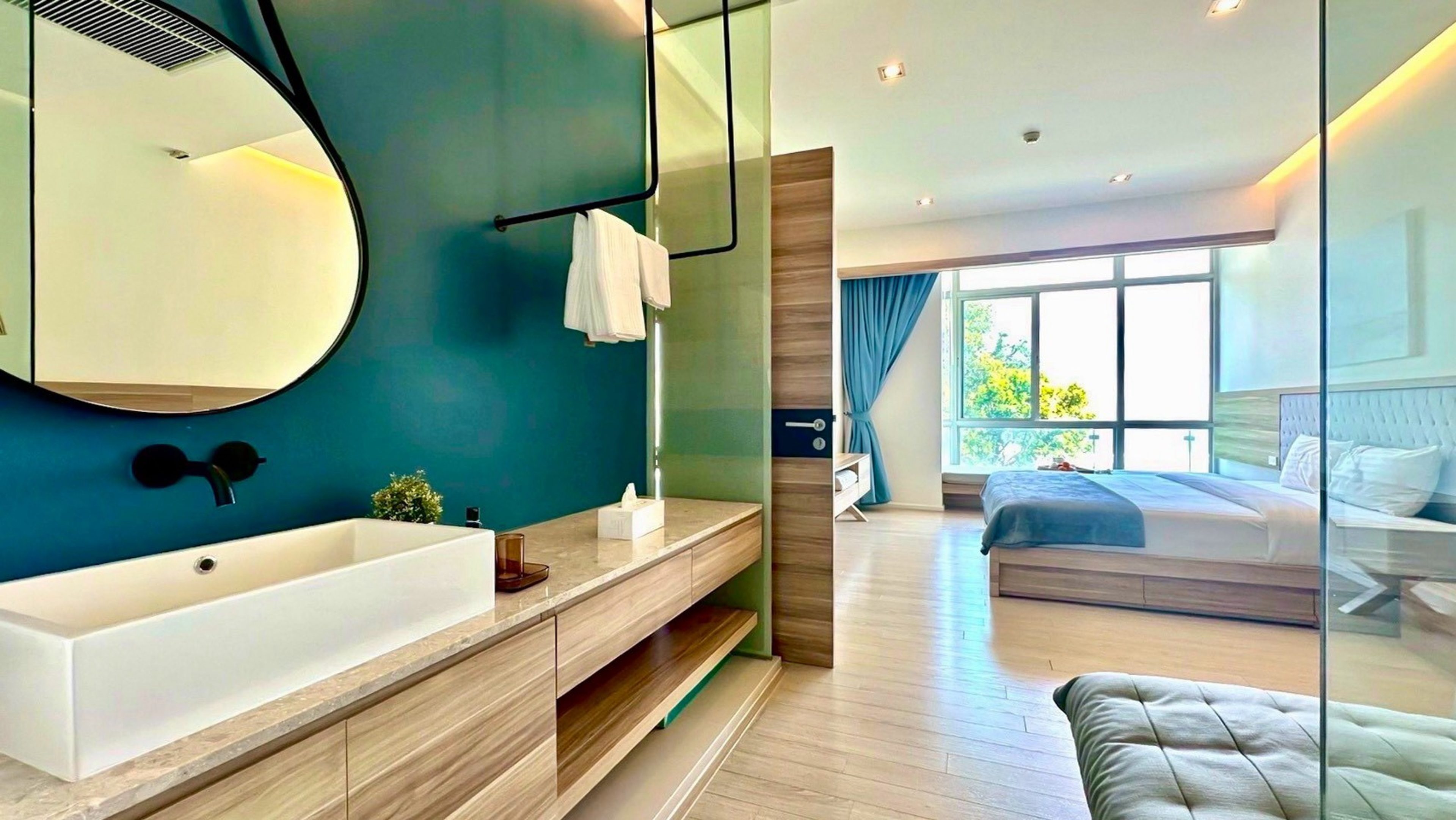 Luxury Beachfront 3-Bedroom Condo for Sale at Wan Vayla Hua Hin, Khao Tao thumbnail 16