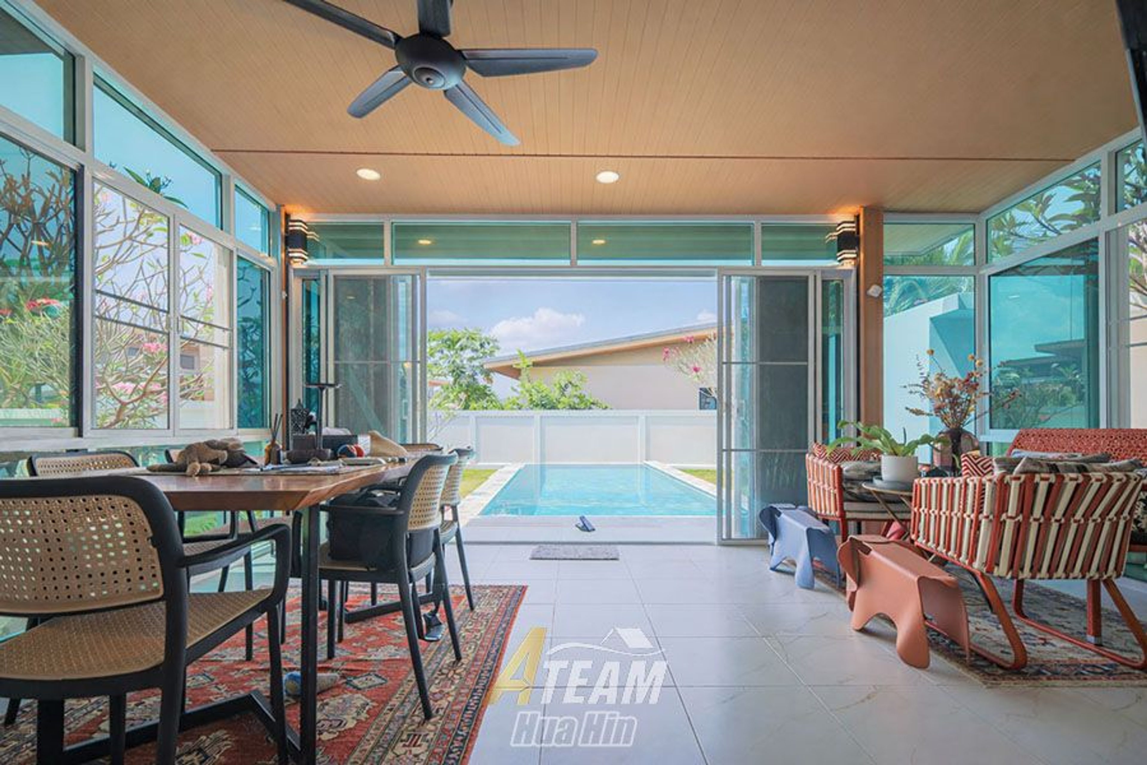 Modern 3-Bedroom Pool Villa in Hin Lek Fai thumbnail 7