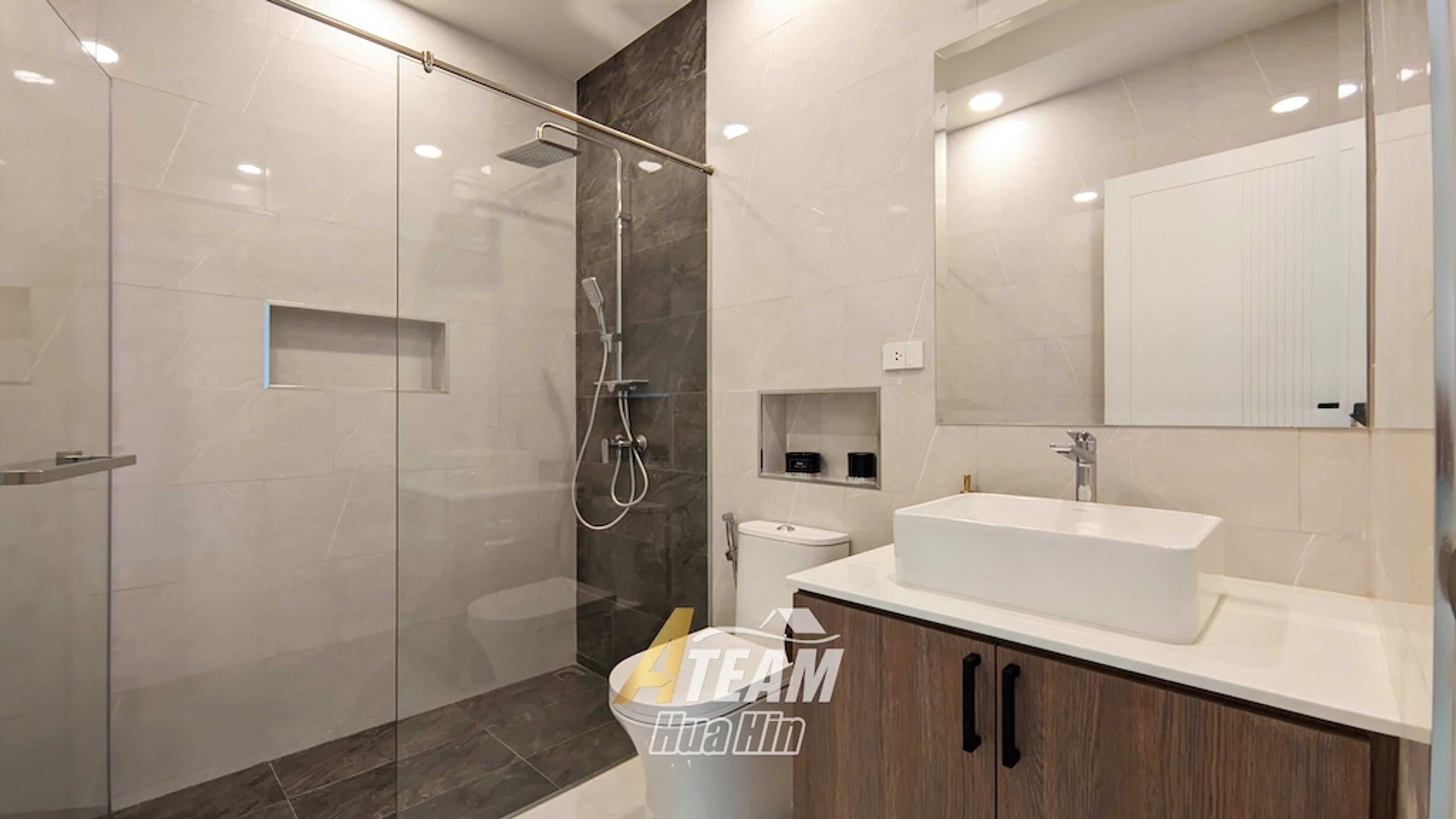 Modern 3 Bed 2 Bath  Pool Villa in convientient location (Type A)  thumbnail 24
