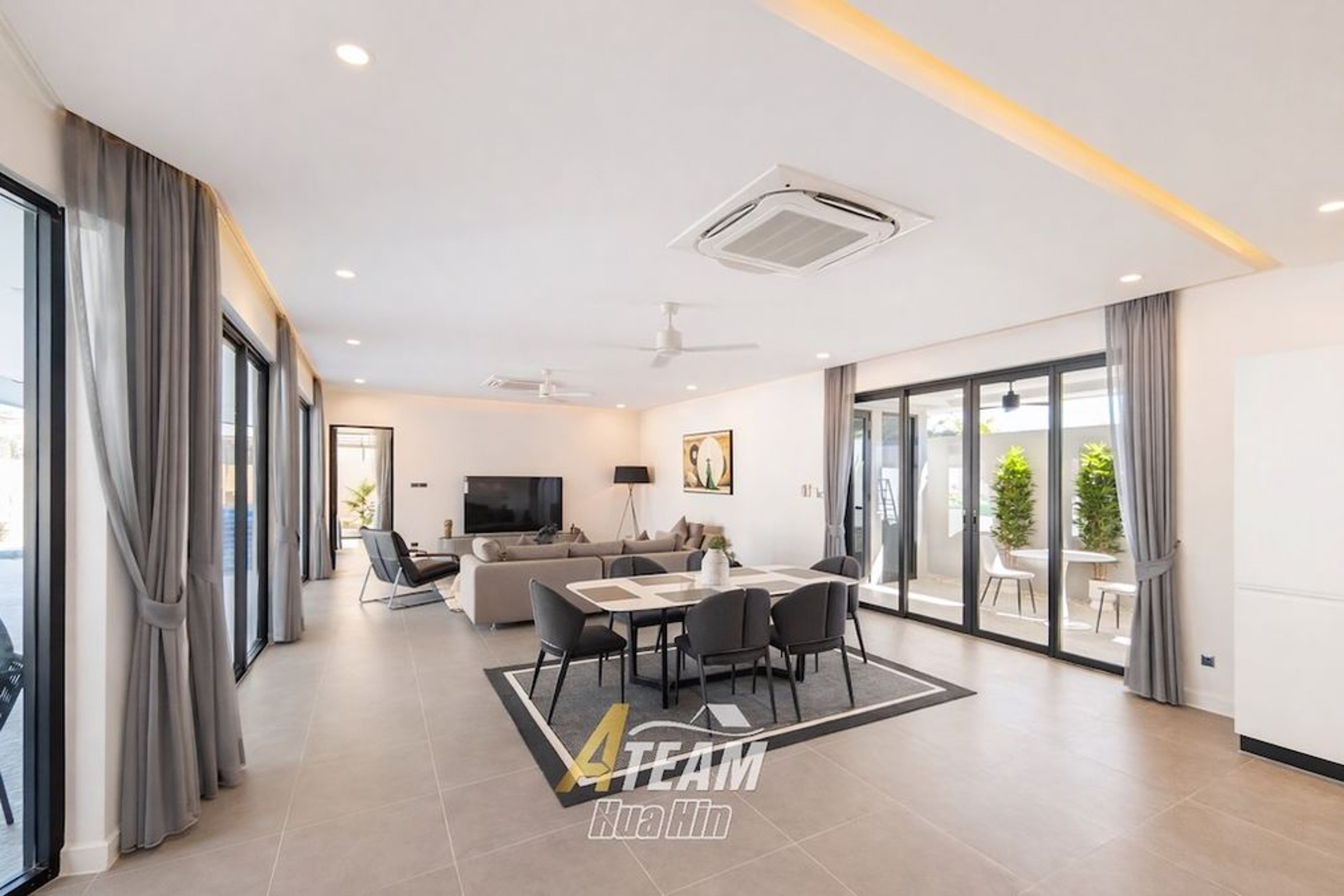 Modern Pool Villa with Large Interior Space in Soi 114 thumbnail 7