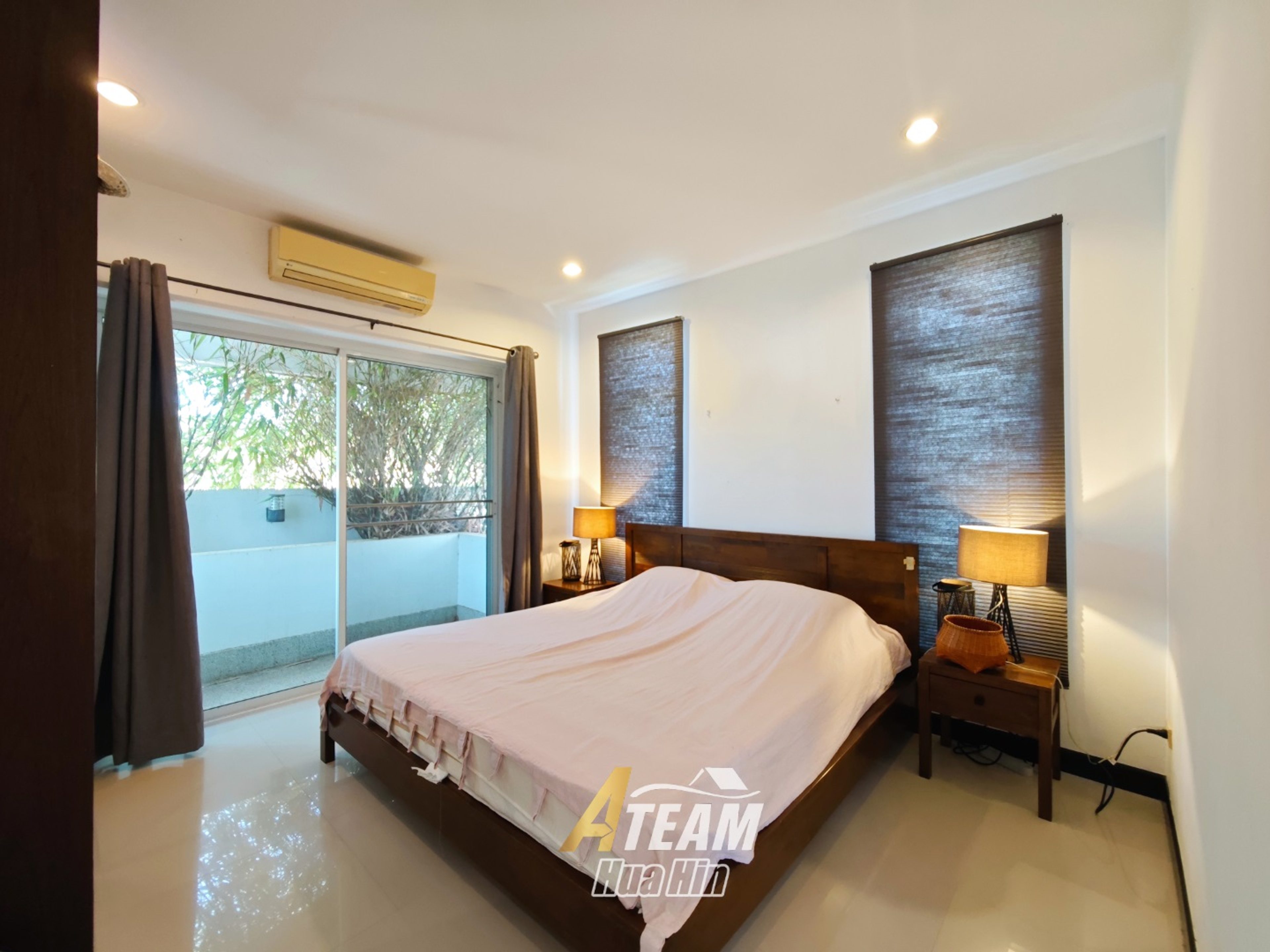 Pineapple Hills 2 beds, 1 bath with nice community and view. thumbnail 5