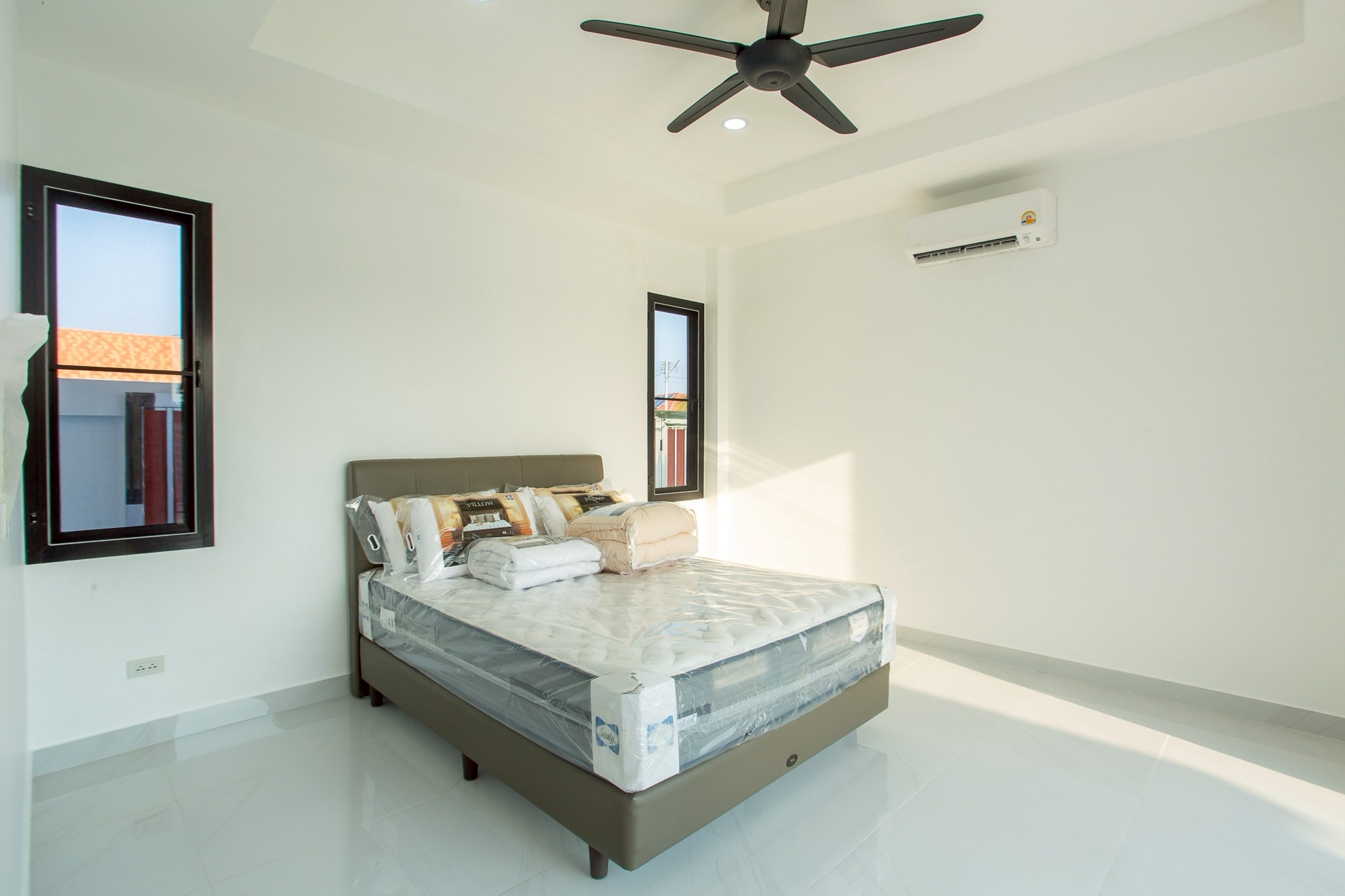 Khao Tao Pool Villa – Affordable 3-Bedroom Home with Mountain Views thumbnail 10