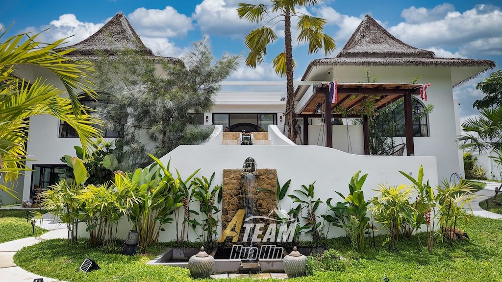 Unique Bali-style 4 Bedrooms private poolvilla