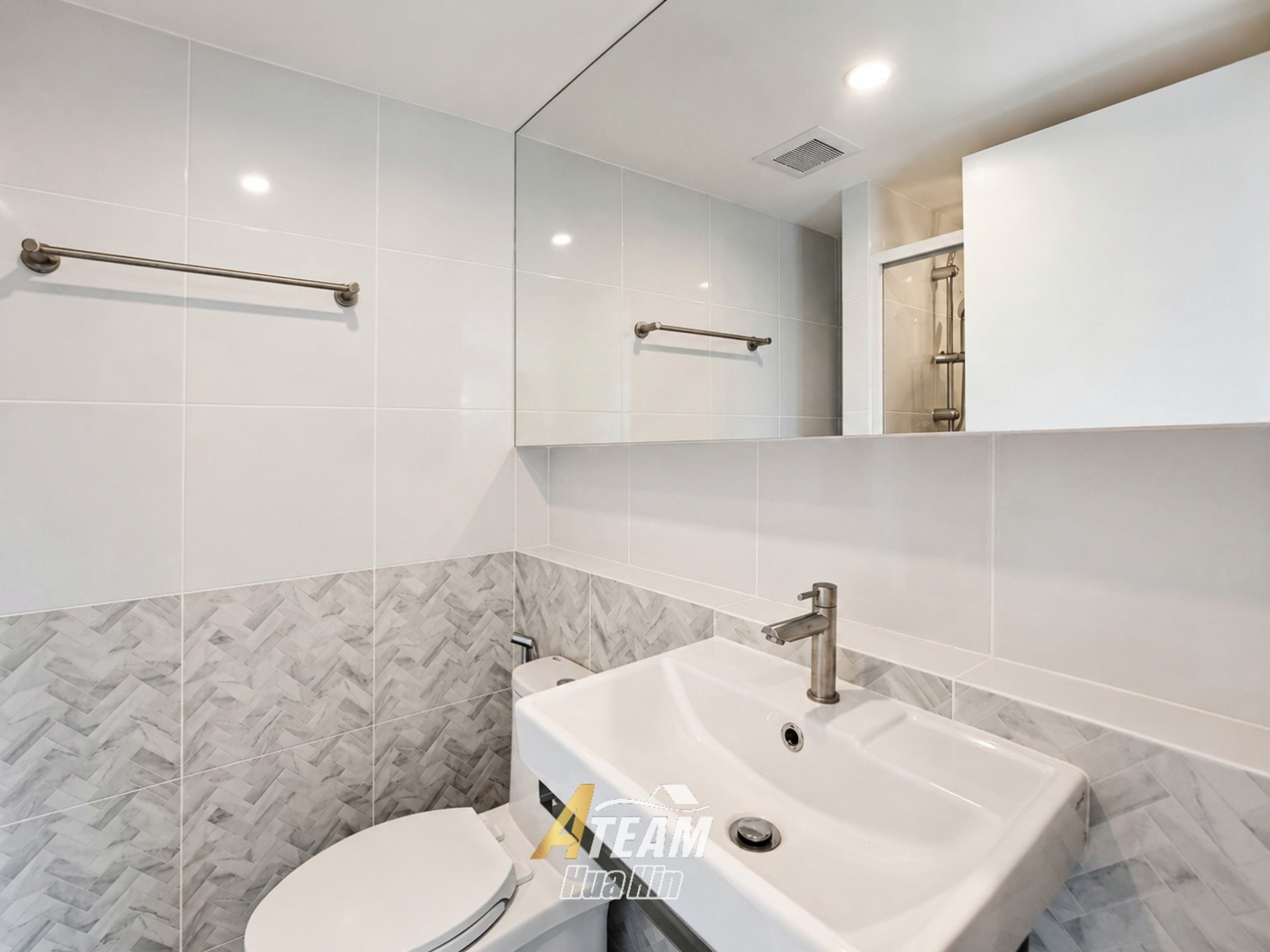 Brand-New 2-Bedroom Condo in Soi 94 thumbnail 7