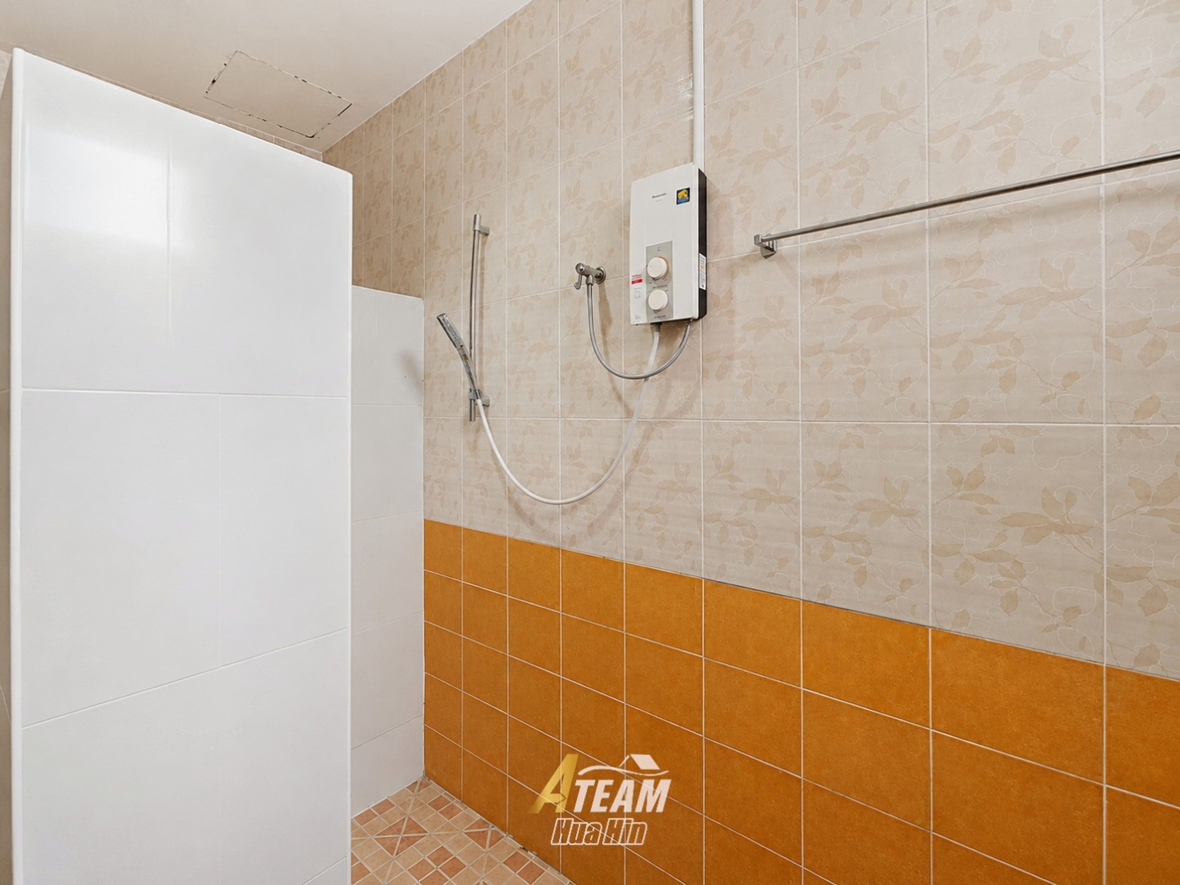 Fully Furnished 3-Bedroom House  thumbnail 13
