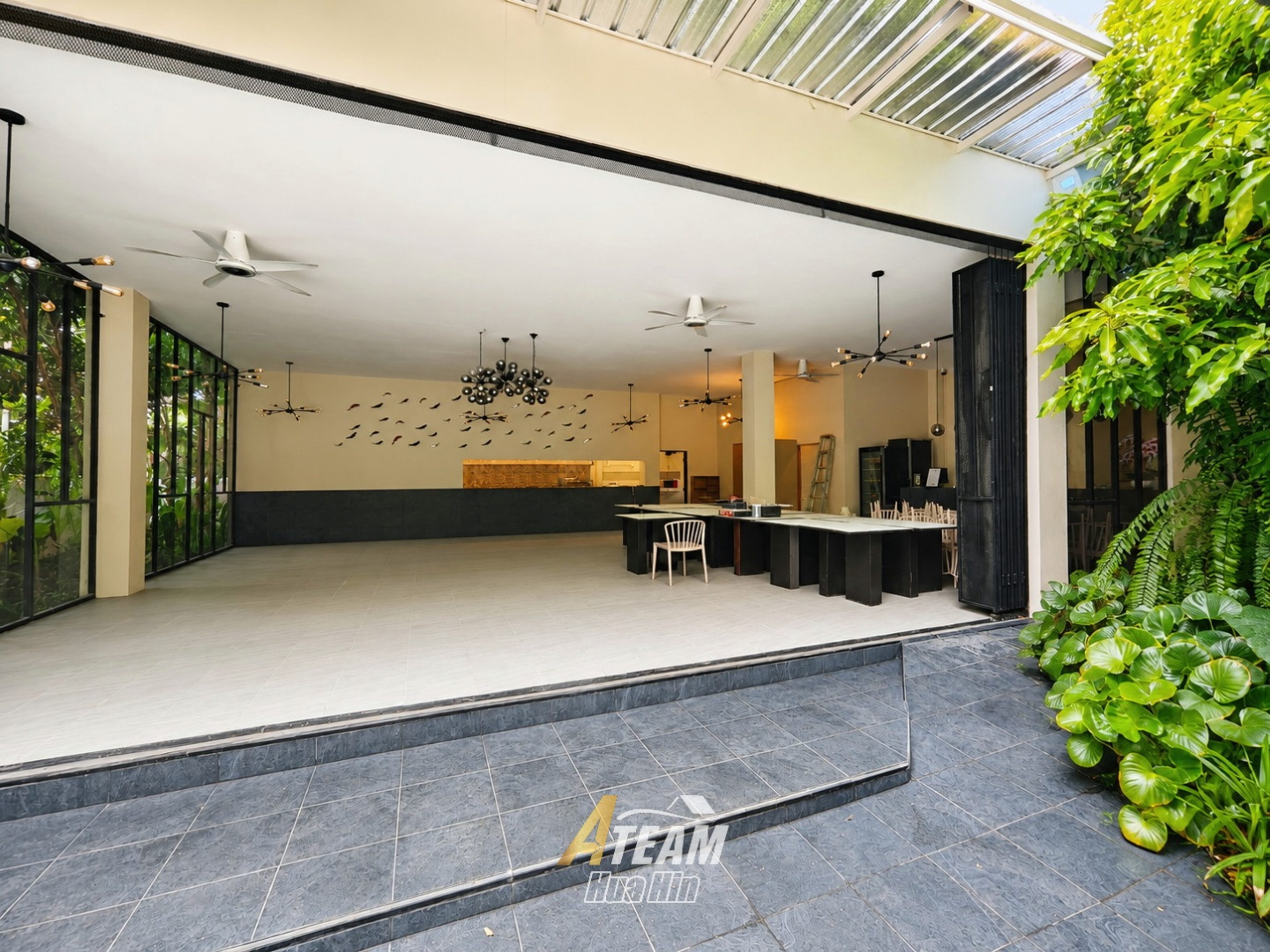 Restaurant Property for Sale in Samor Prong, Hua Hin