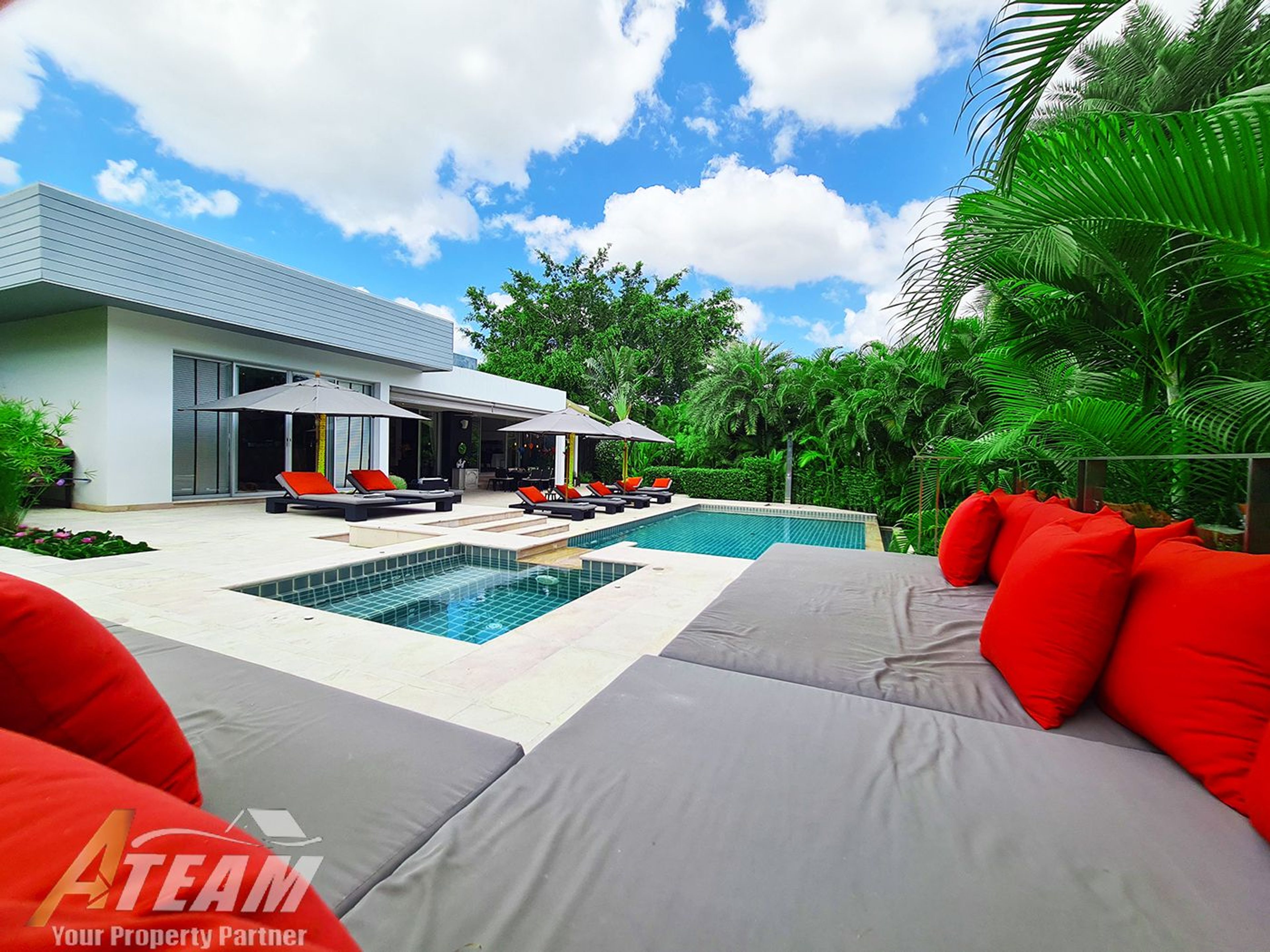8 bedrooms most exclusive Luxury property in Hua Hin thumbnail 34