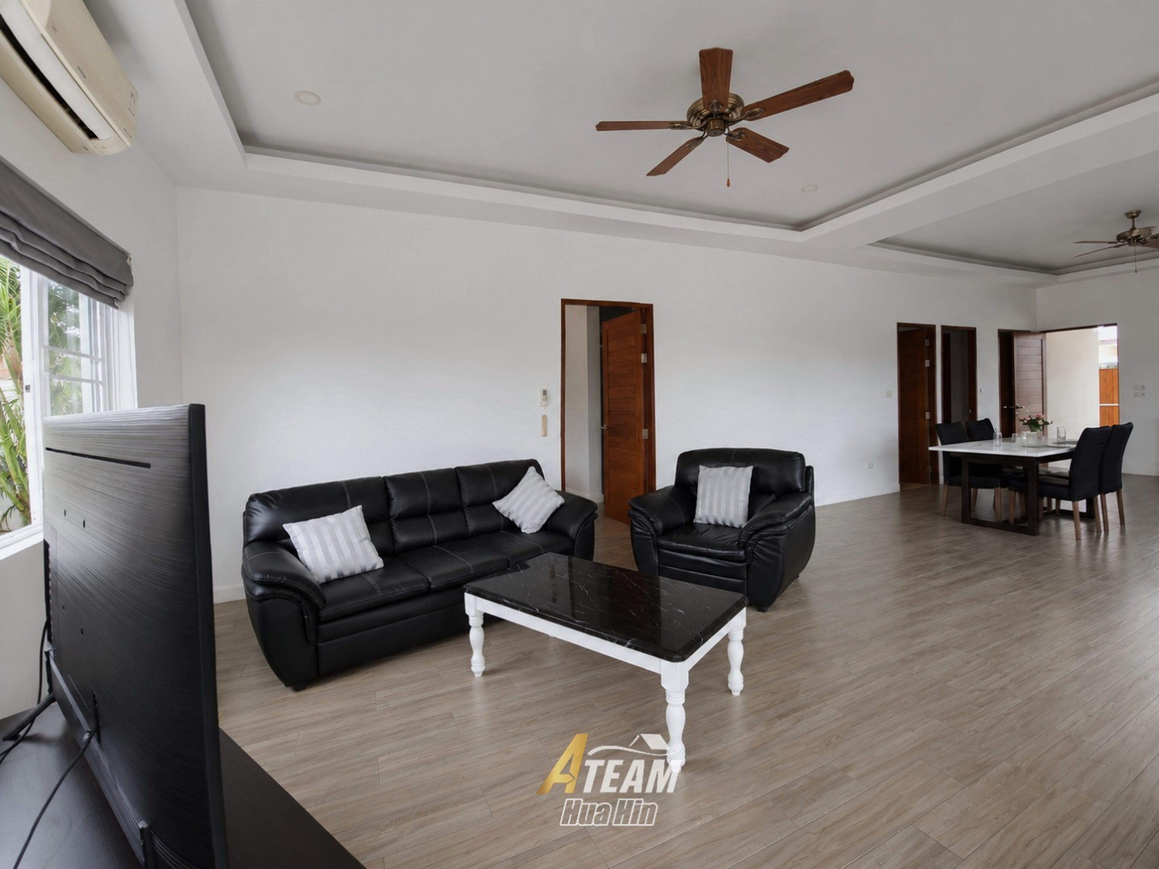 Stylish 2-Bedroom Pool Villa with Pineapple Field Views – Wang Pong, Pranburi thumbnail 17