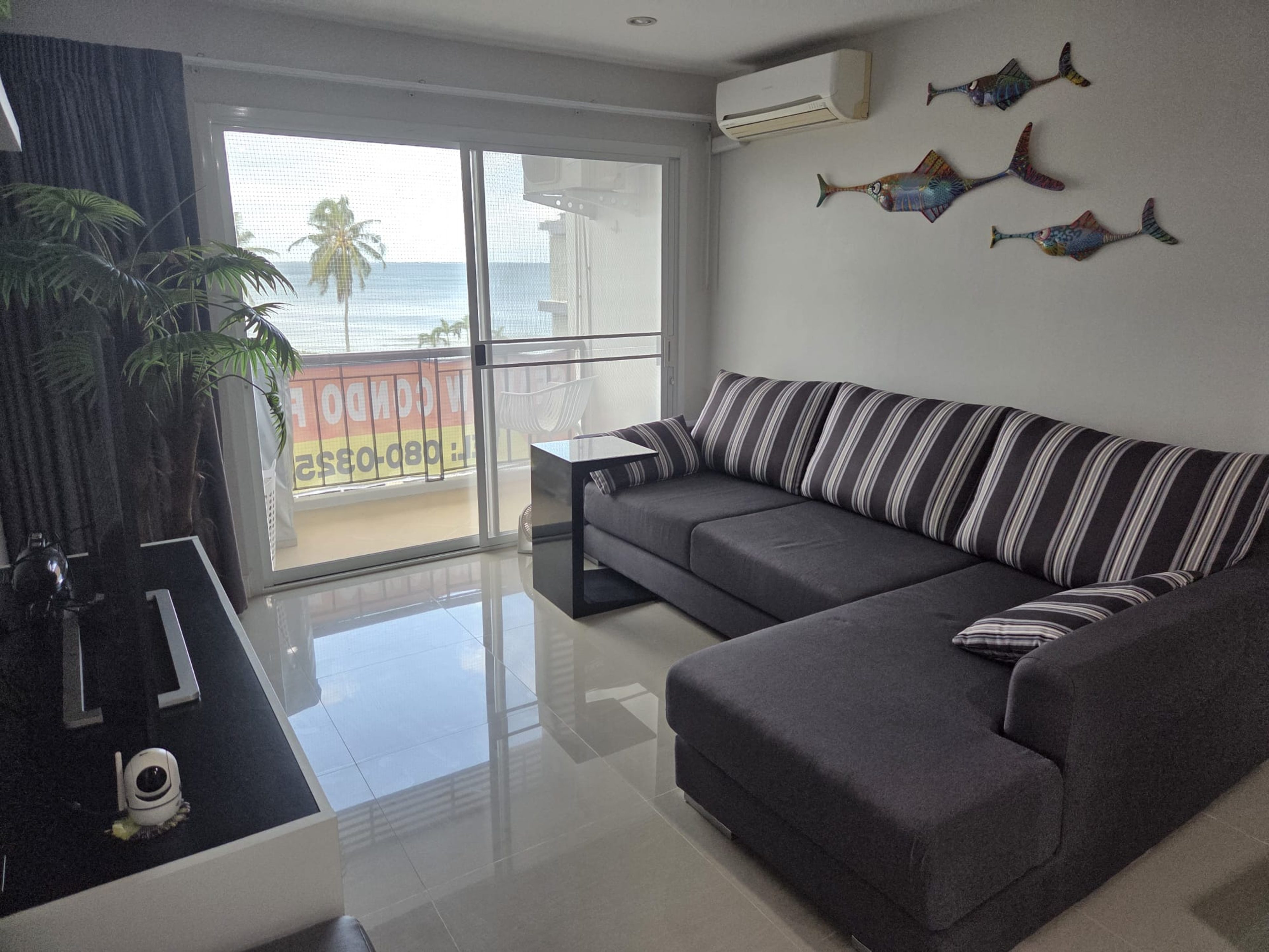 54 sqm condo on the beach in Ban-Saphan thumbnail 2