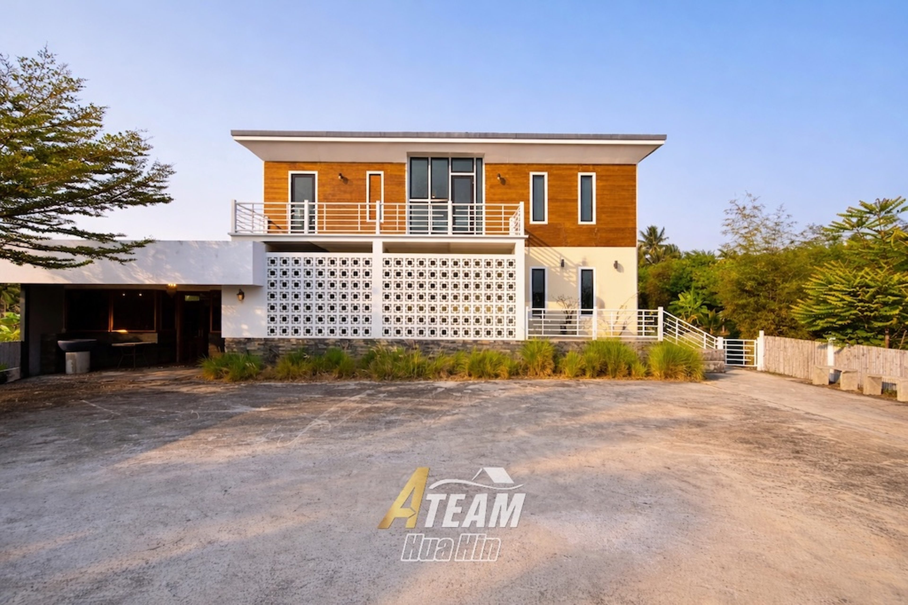 House / Villa For Sale - 0 - 4 Bedrooms - 3 Bathrooms - Price ฿9,500,0