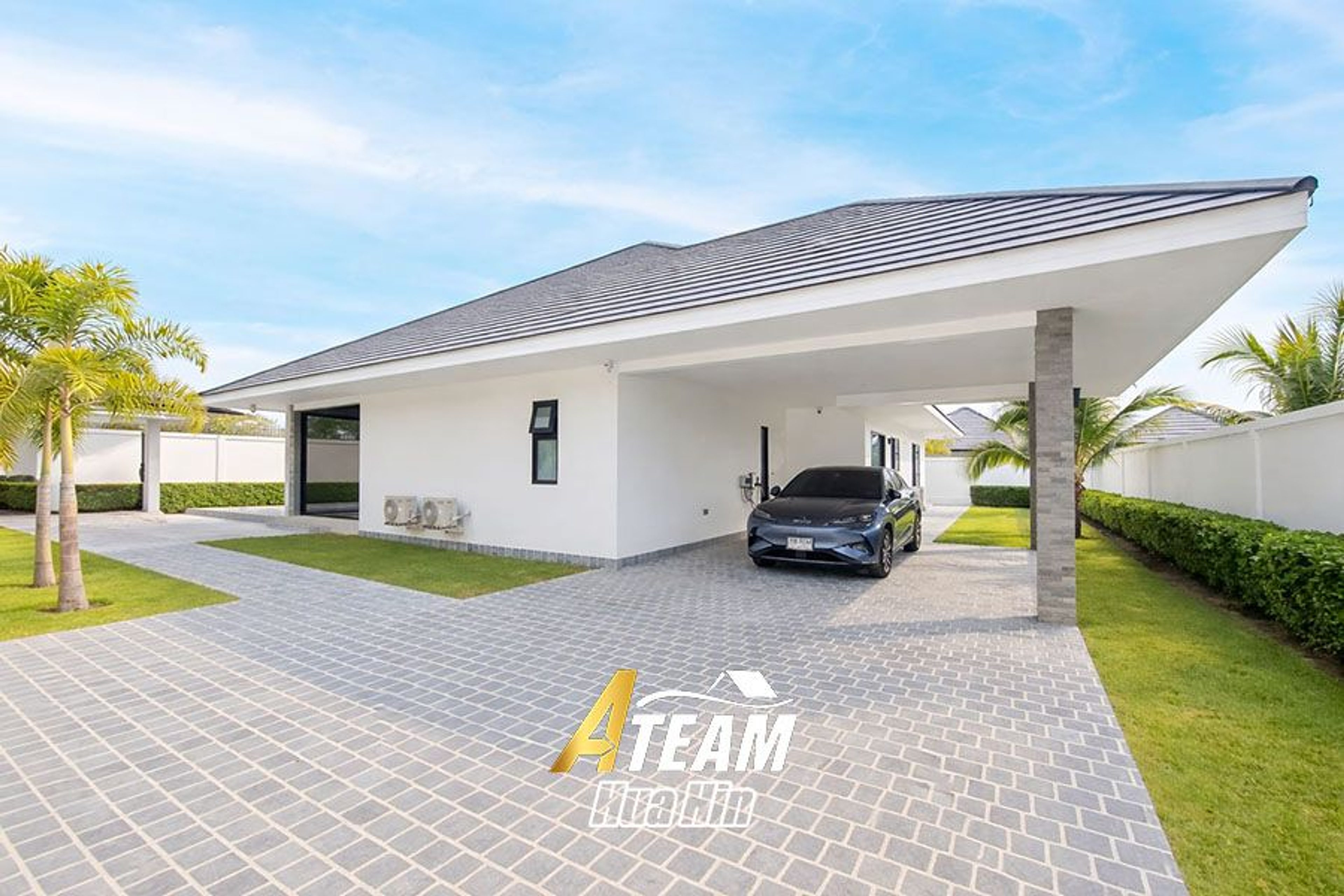 Modern 3 Bed 3 Bath Pool Villa near Blackmountain  thumbnail 2