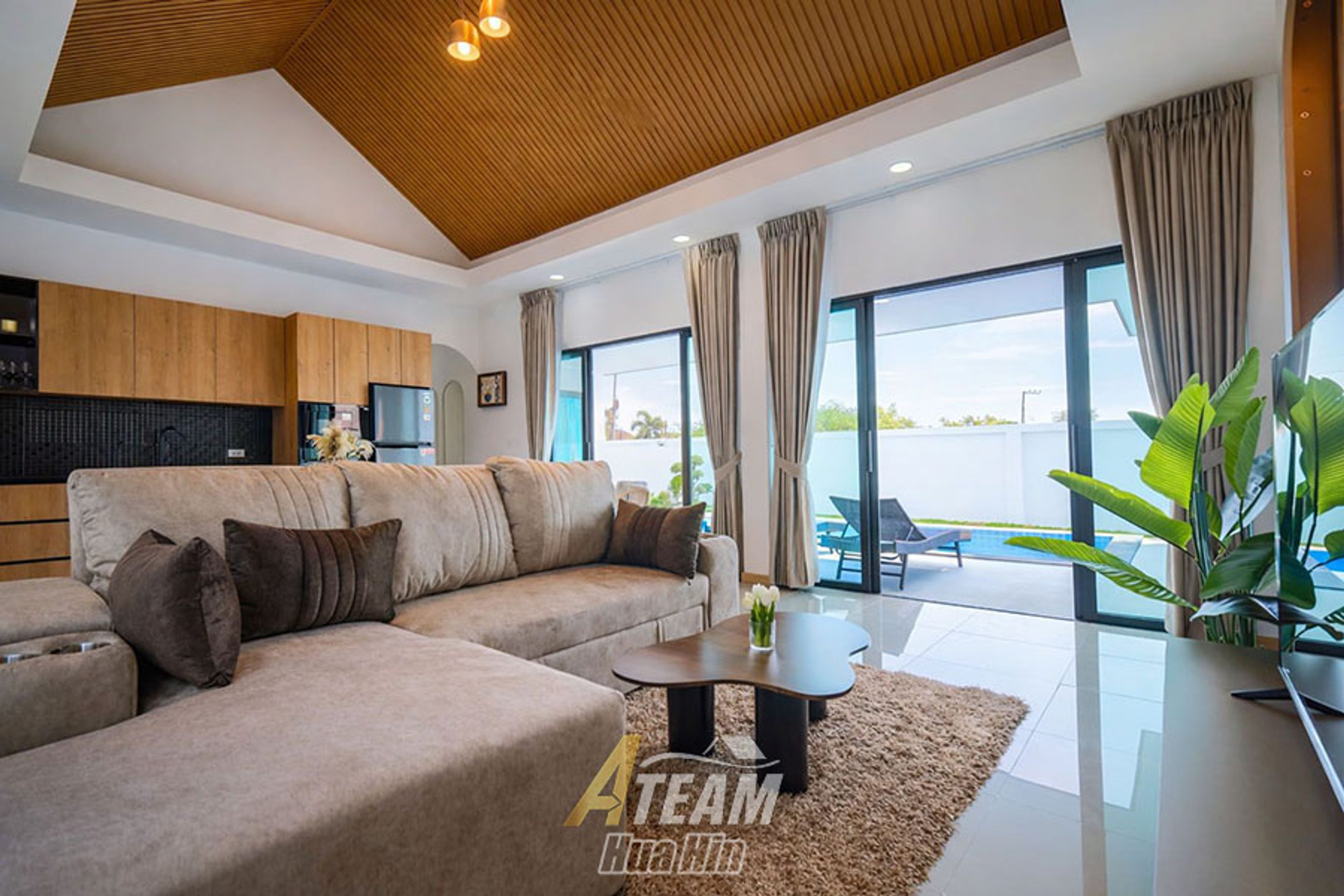 Modern Pool House for Sale in Hua Hin Center – Soi 102 thumbnail 7