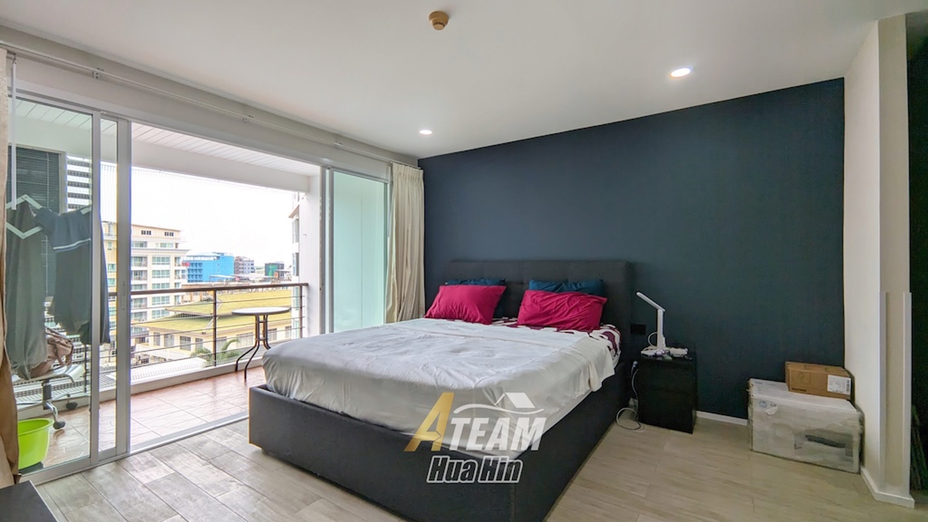 For Sale: Renovated -Bedroom  Condo in Tira Tiraa, Hua thumbnail 7