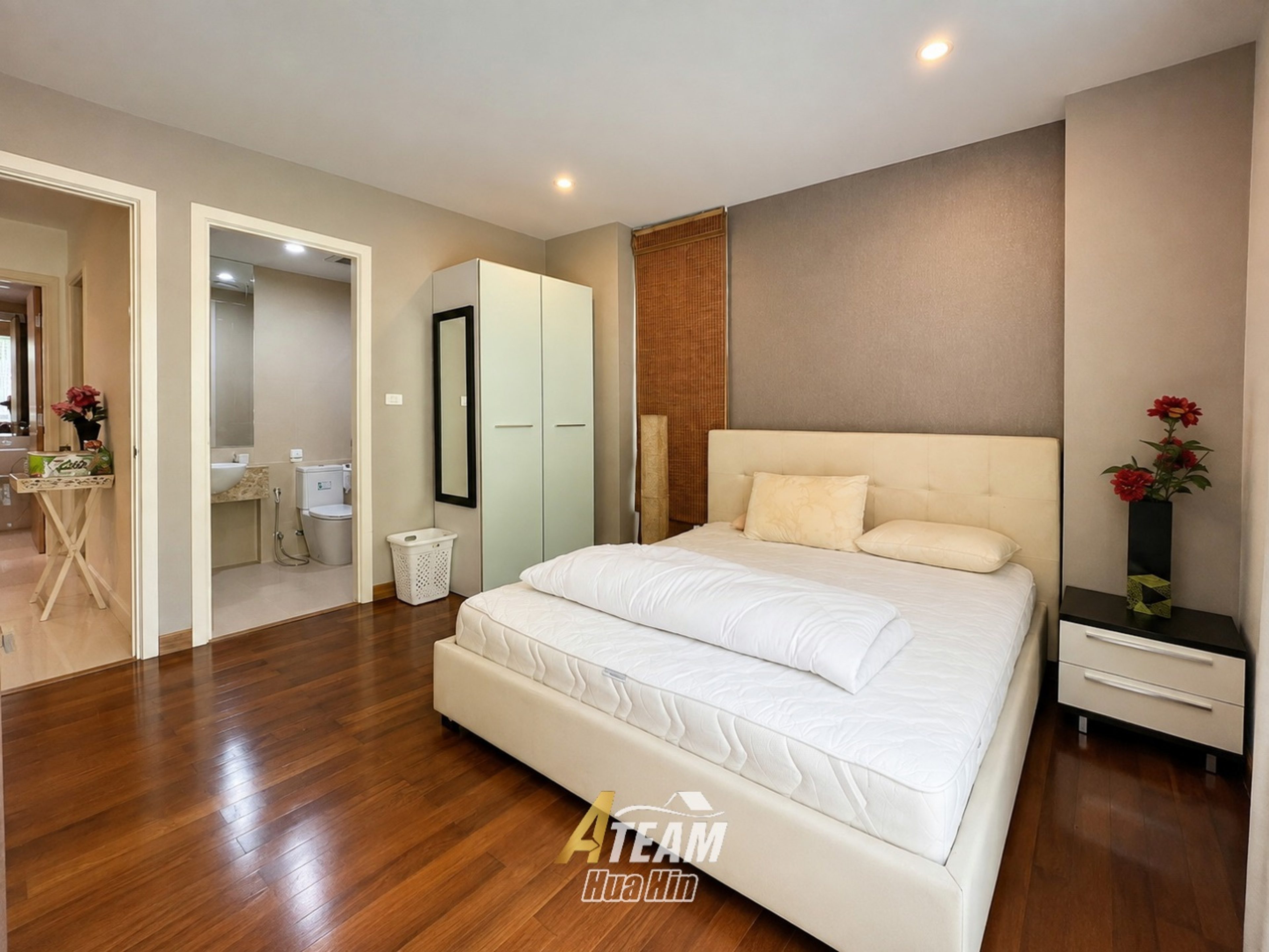 For Rent Spacious 2-Bedroom Condo Near the Beach in Khao Takiab thumbnail 14