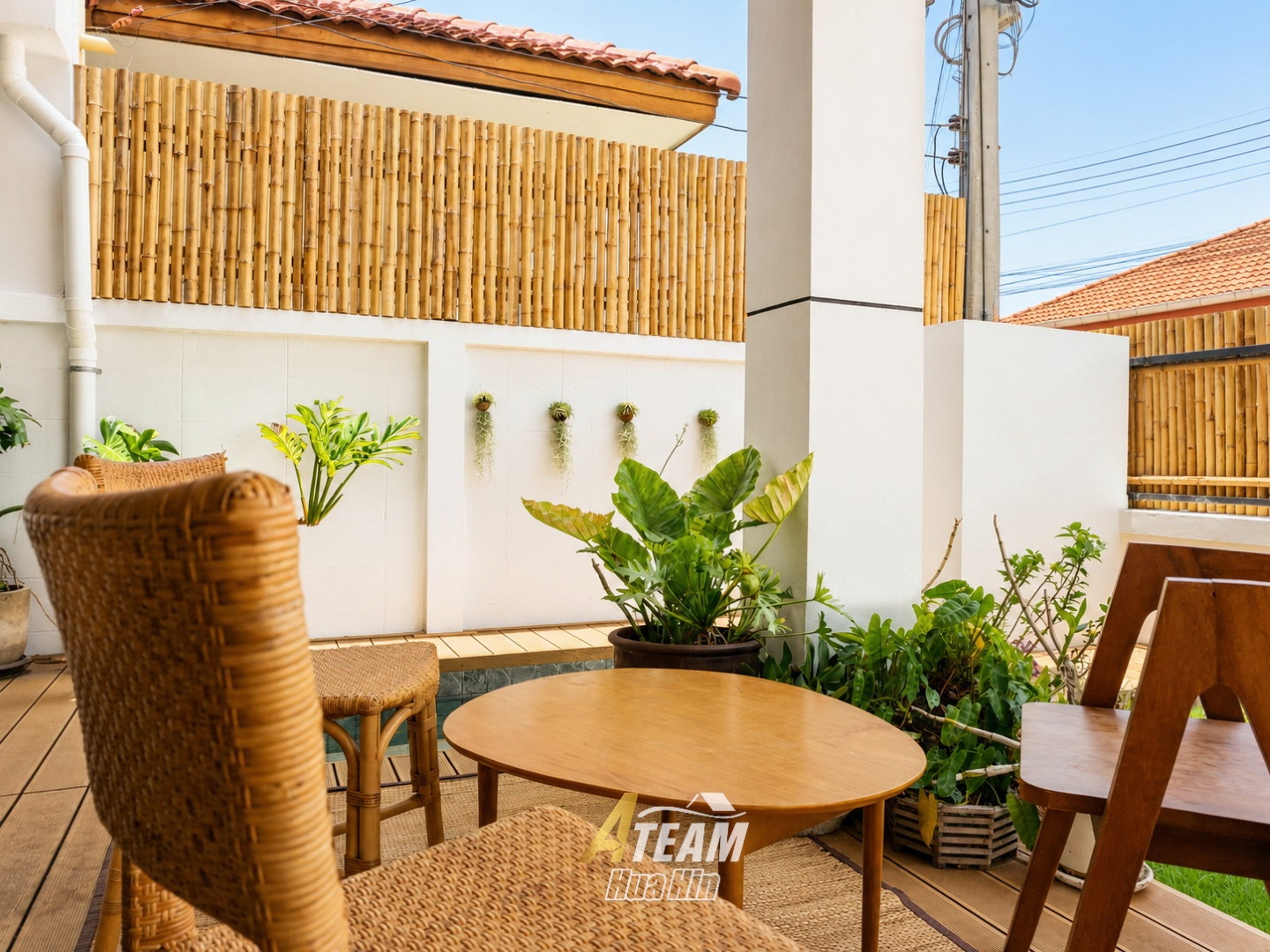 Beautifully Renovated 3-Bedroom Home with Private Plunge Pool thumbnail 4