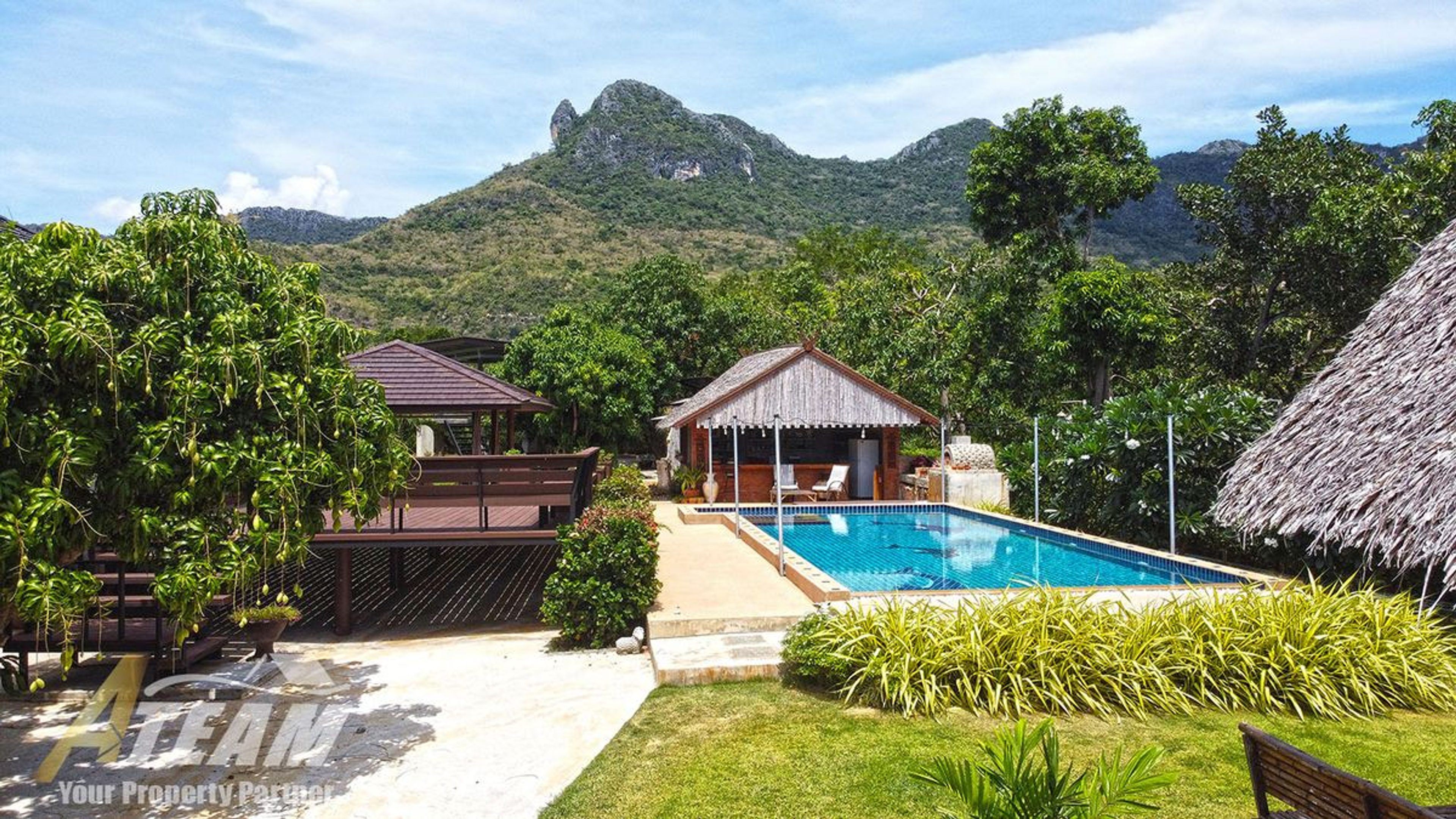 Price drop on this dream property with incredible mountain settings no thumbnail 3