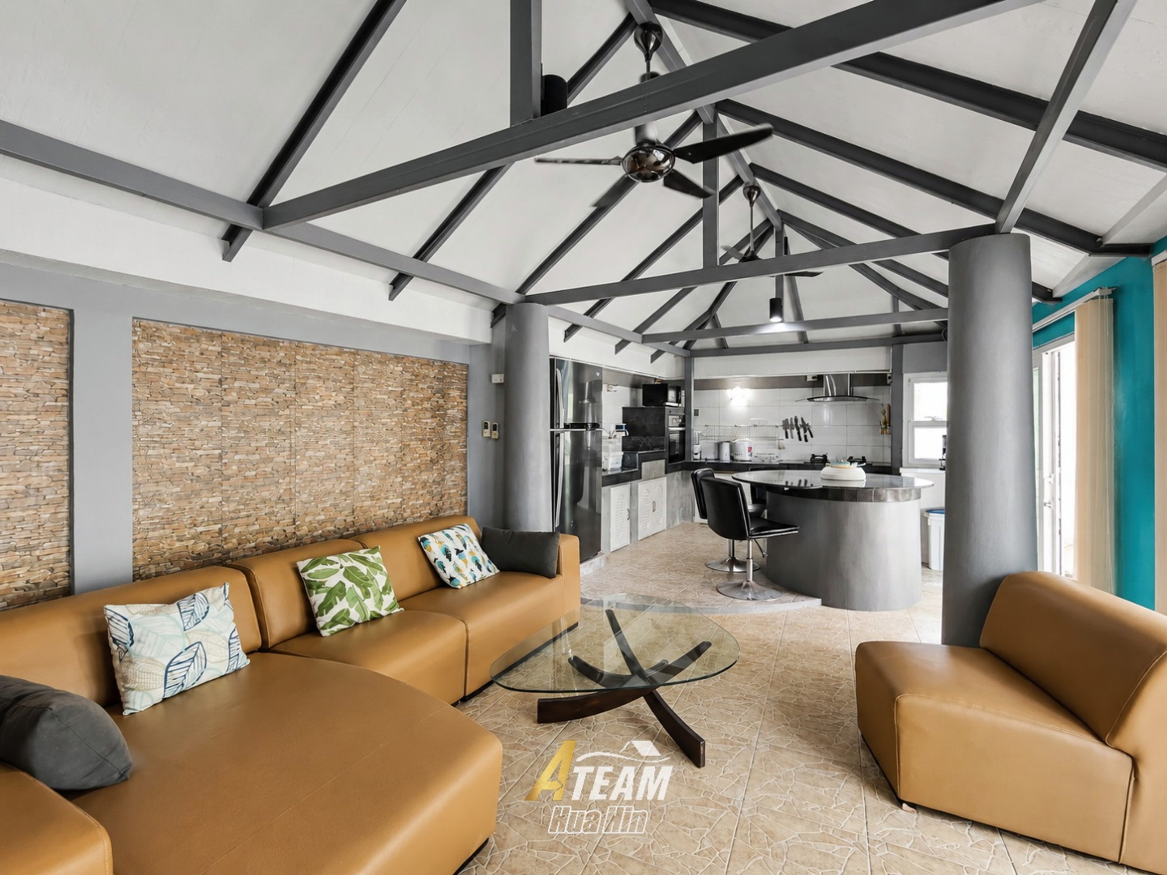 Unique Renovation Opportunity at Stuart Park with Mountain Views thumbnail 12