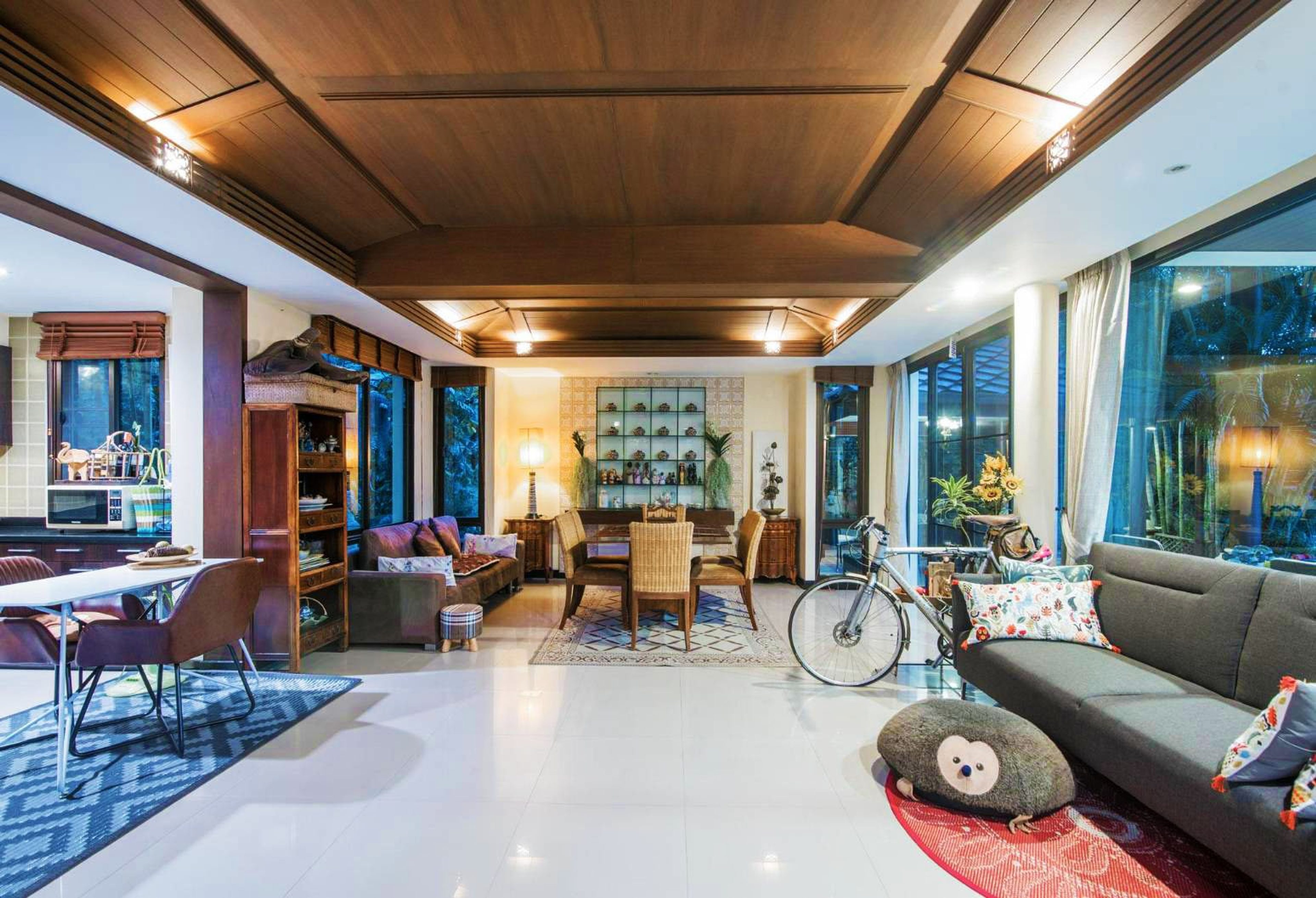Luxury Villa with panoramic sea view  thumbnail 8