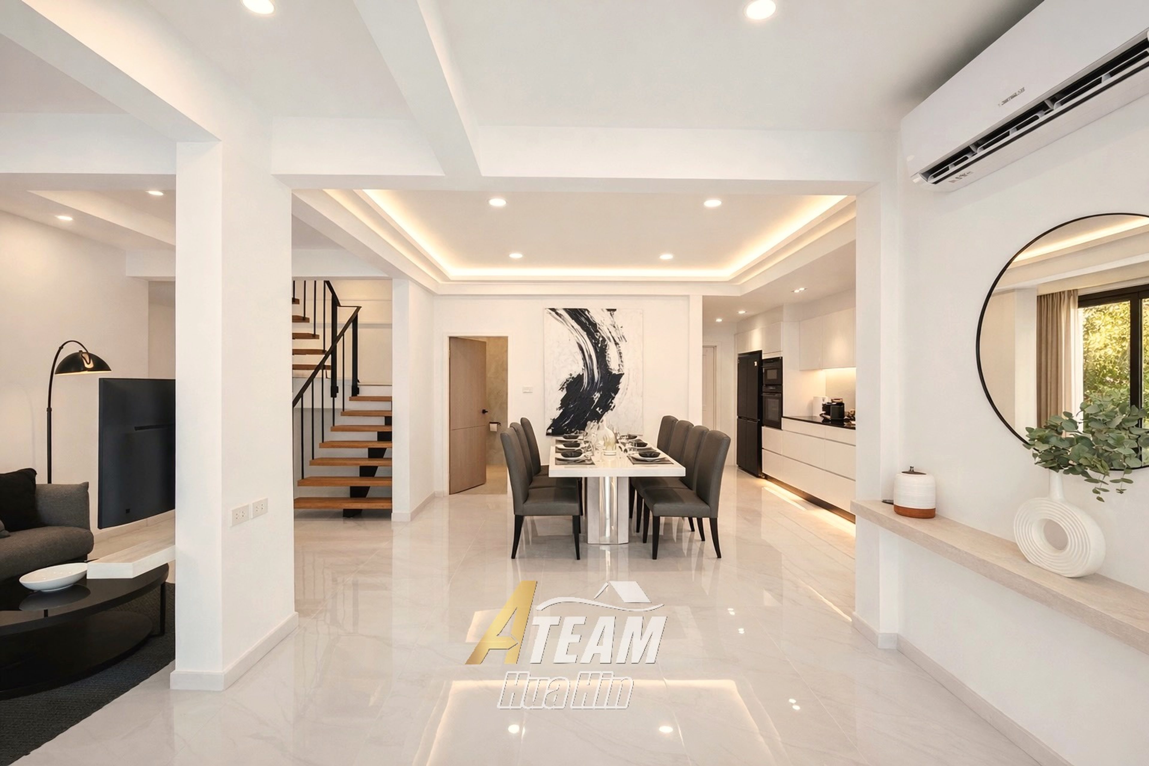 Very Rare Modern Property in the Heart of Hua Hin thumbnail 4