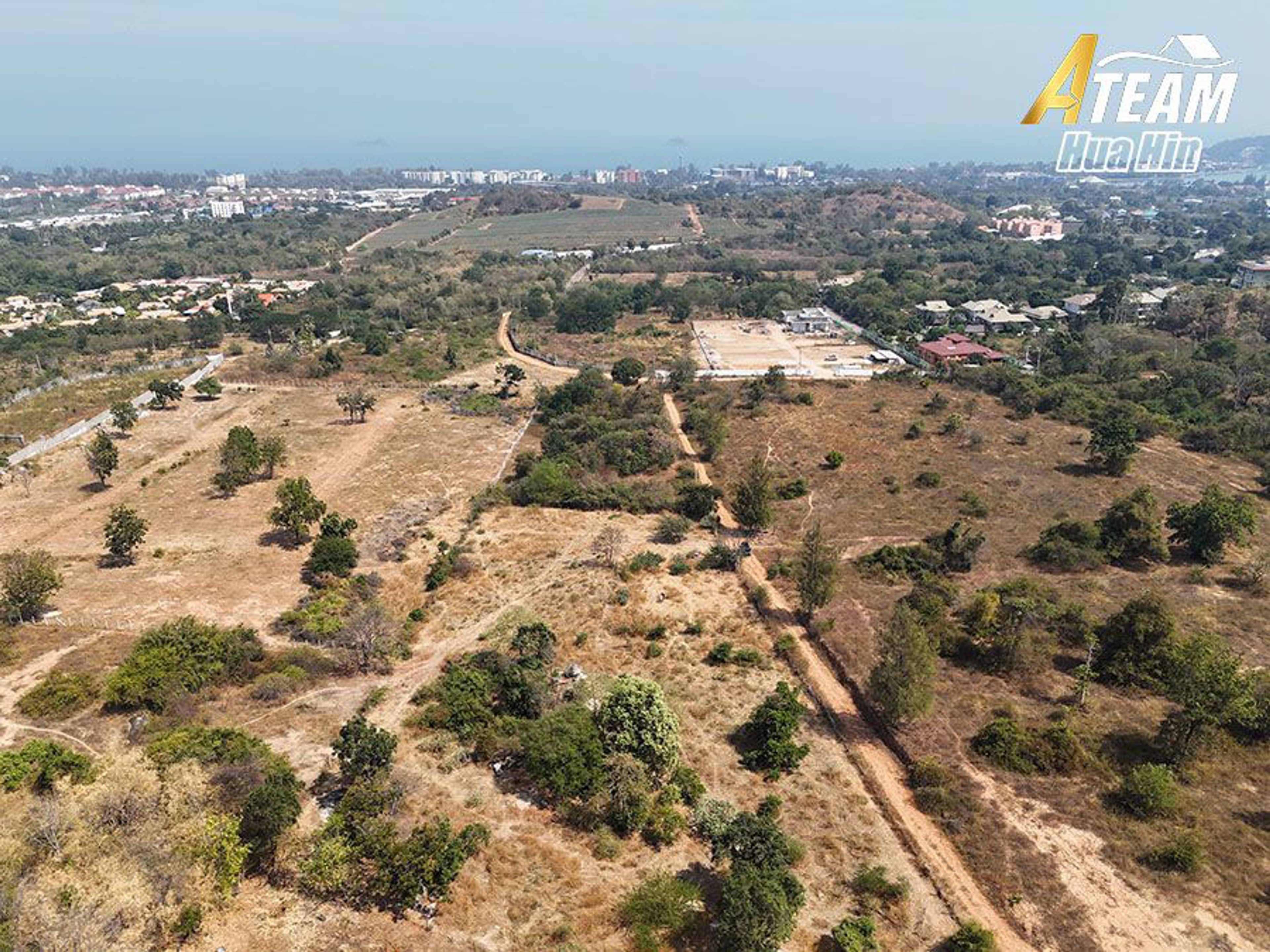 Außergewöhnliches 2 Rai großes Grundstück mit Meerblick zum Verkauf in Khao Tao thumbnail 5
