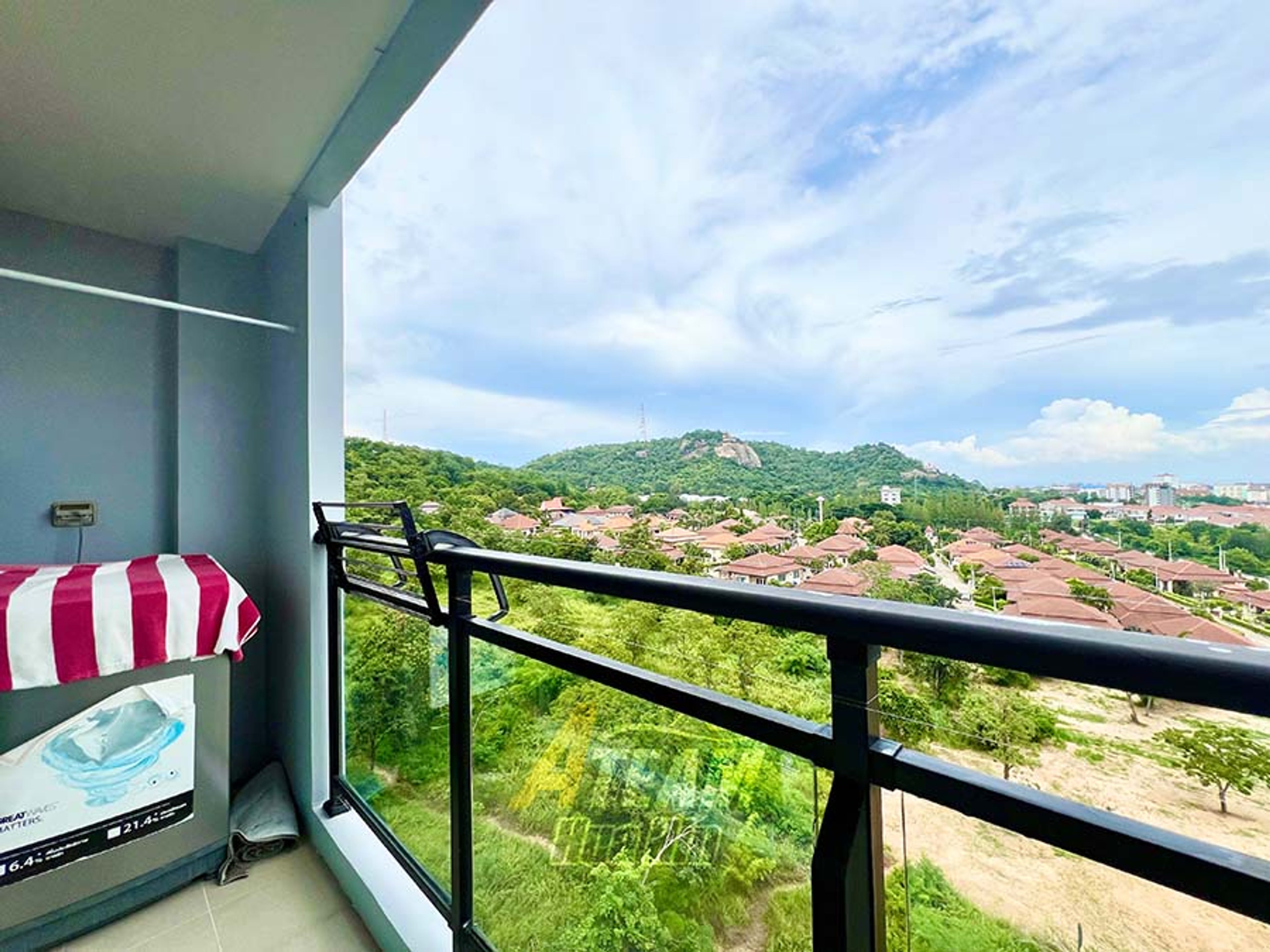 1 Bedroom Condo on top floor for rent at The 88 Condo  thumbnail 4