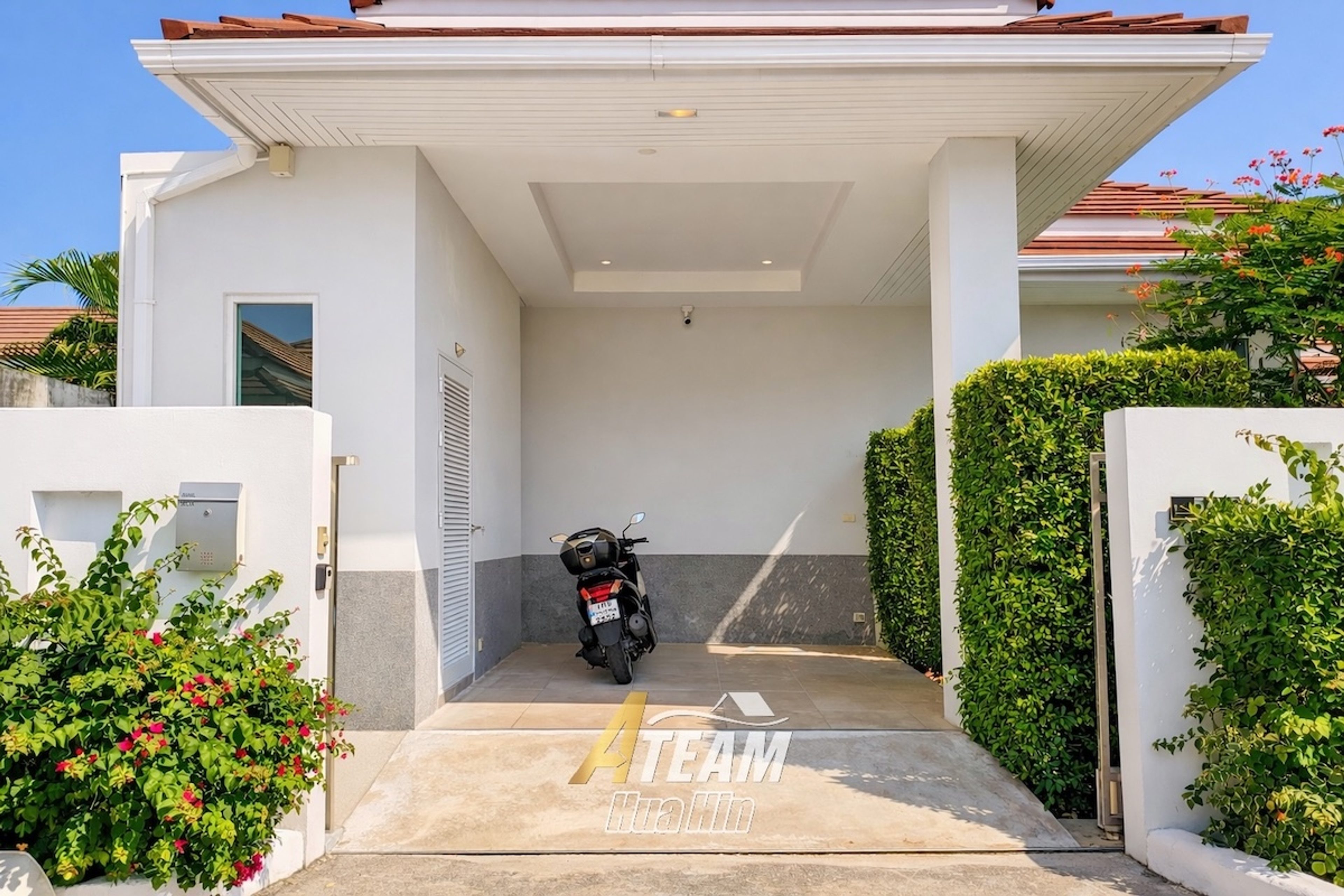 3 bedrooms pool villa in Woodland Freehold!! thumbnail 17
