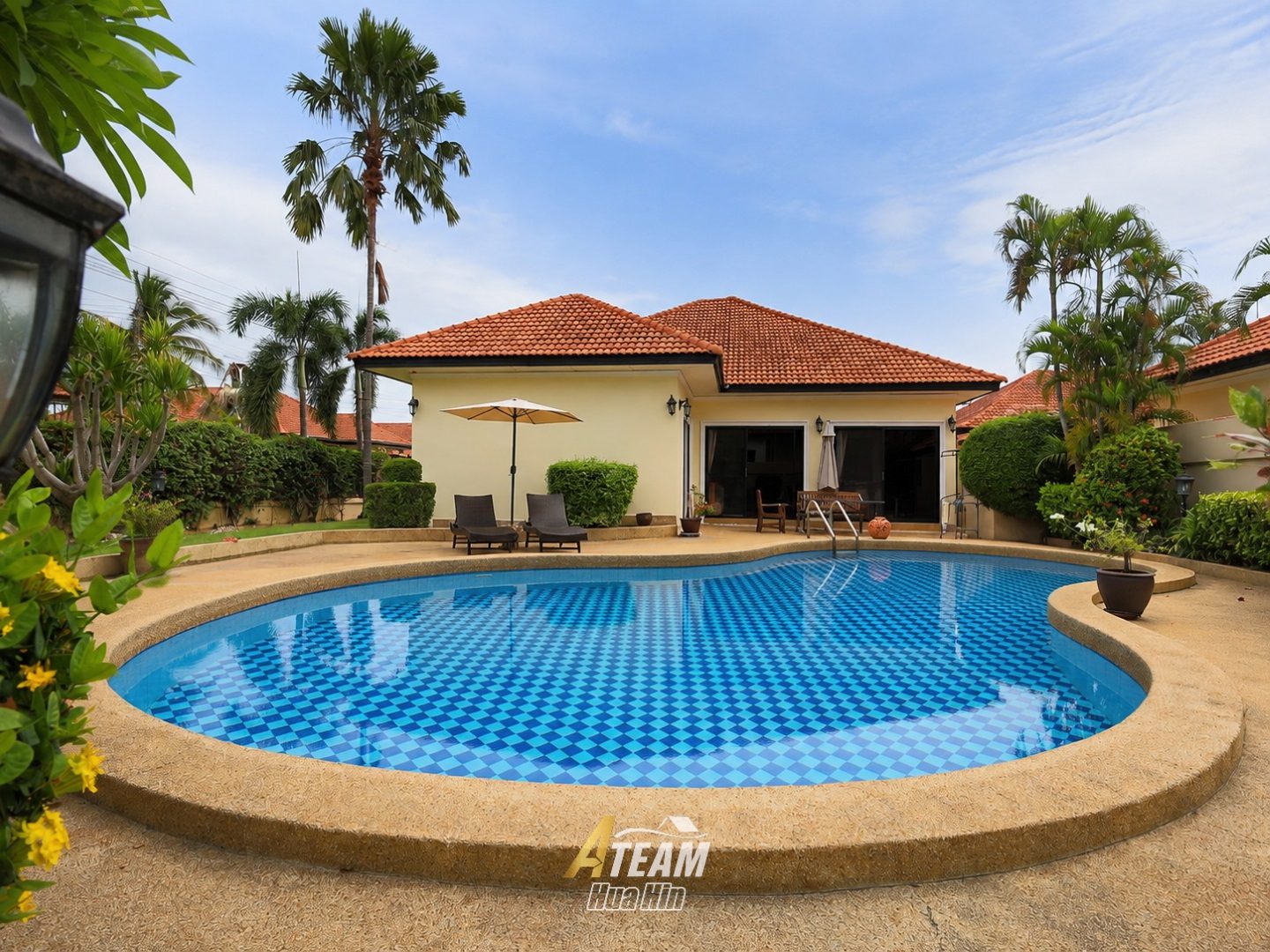 For Sale Beautifully Renovated Pool Villa for Sale & Rent – Soi 114, Hua Hin