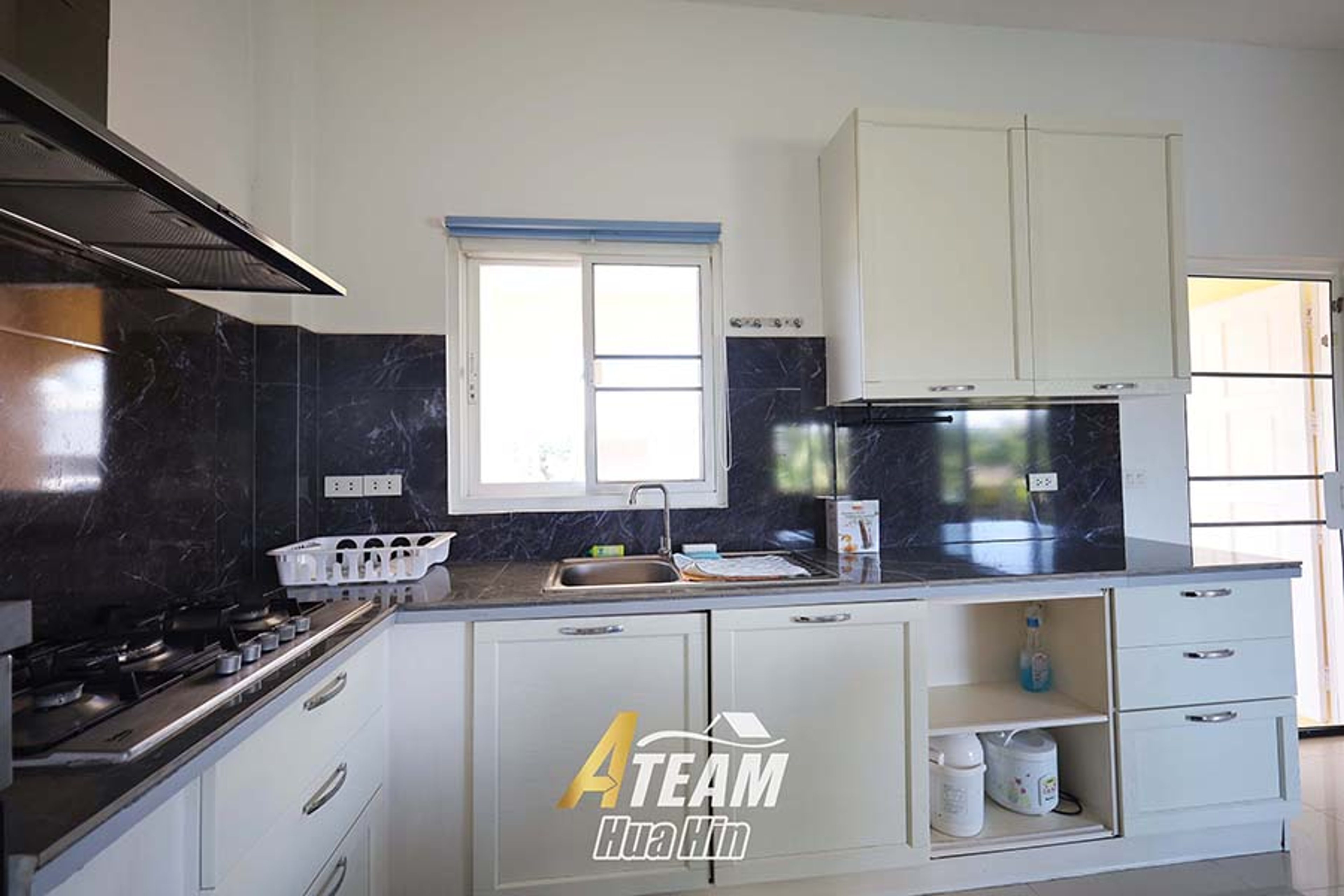 2-Bedroom Pool Villa by the Lake for sale thumbnail 11