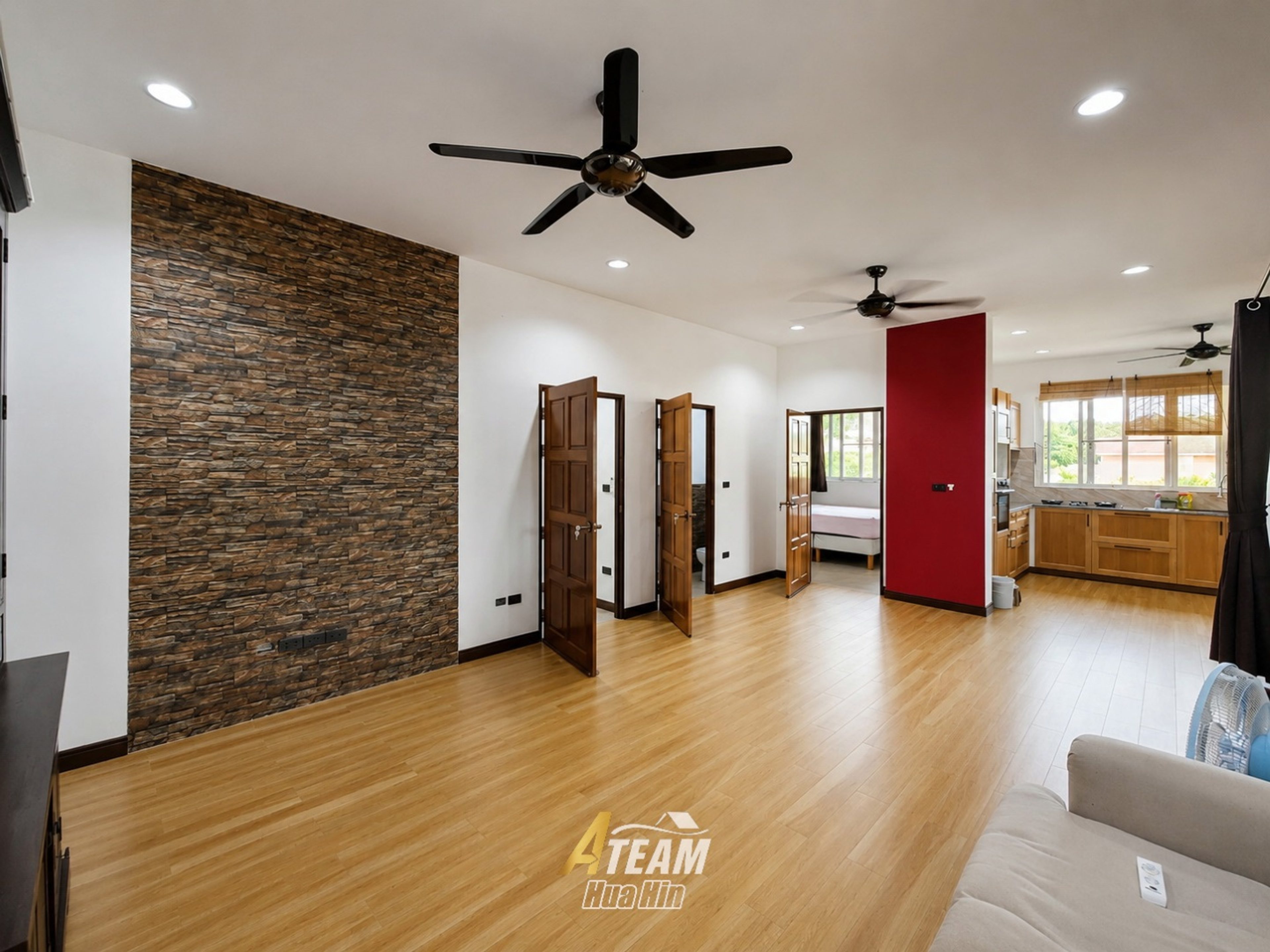 Pet-Friendly 2-Bedroom House thumbnail 9