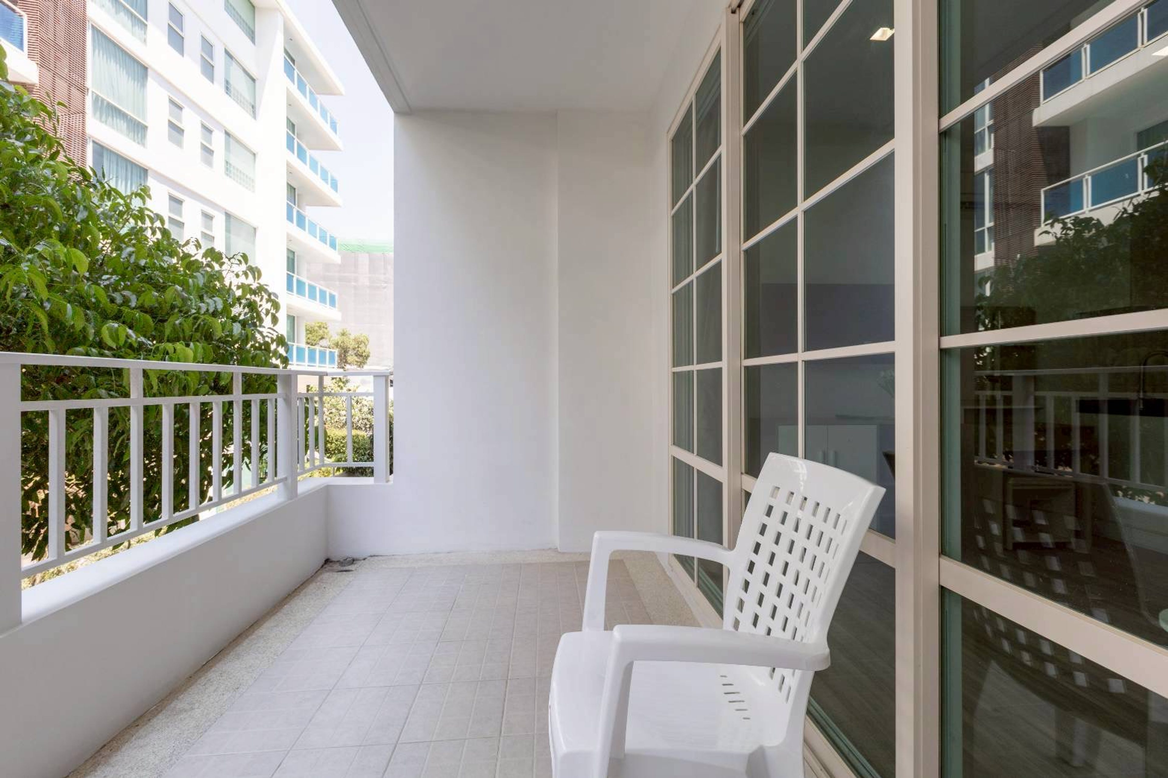 New Renovated 1 Bedroom Condo at Summer Hua Hin  thumbnail 9