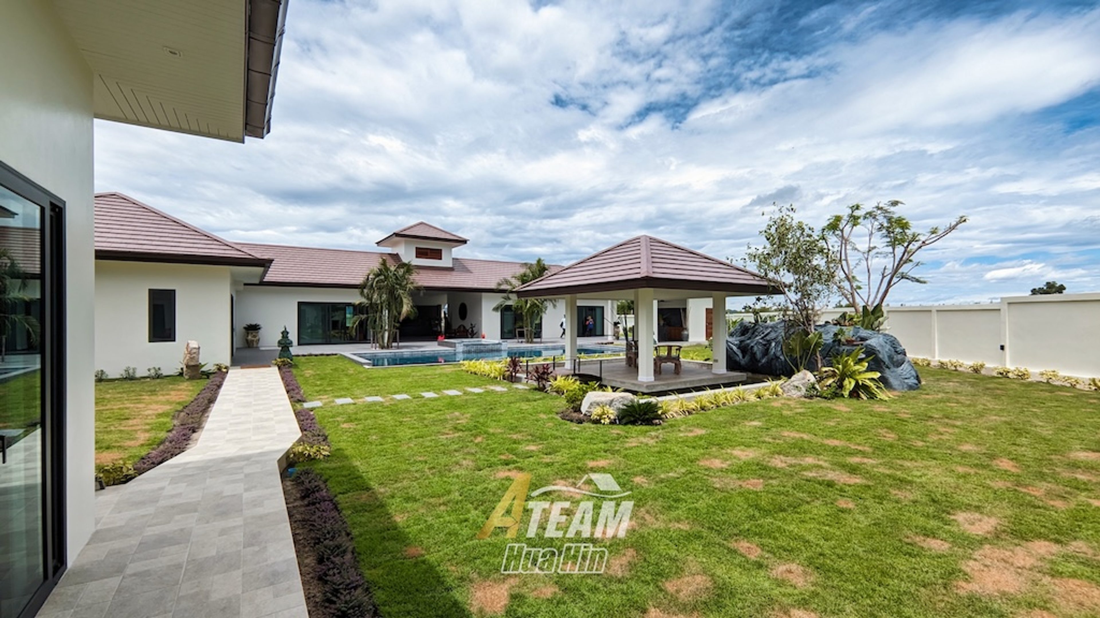 Build Your Own Luxury Thai-Bali Pool Villa thumbnail 4