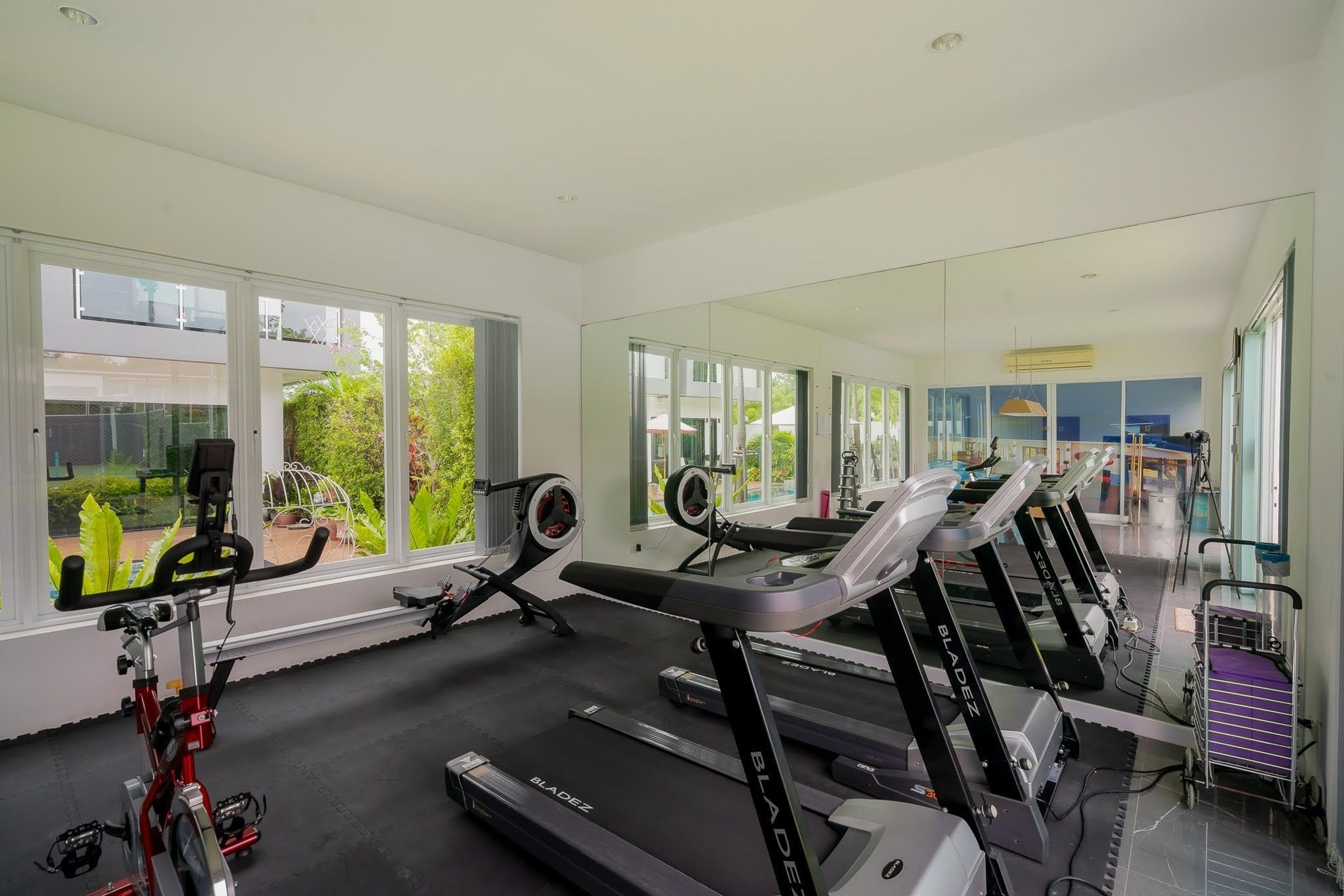 House / Villa For Rent - - 3 Bedrooms - 2 Bathrooms - Price ฿90,000 -  thumbnail 12