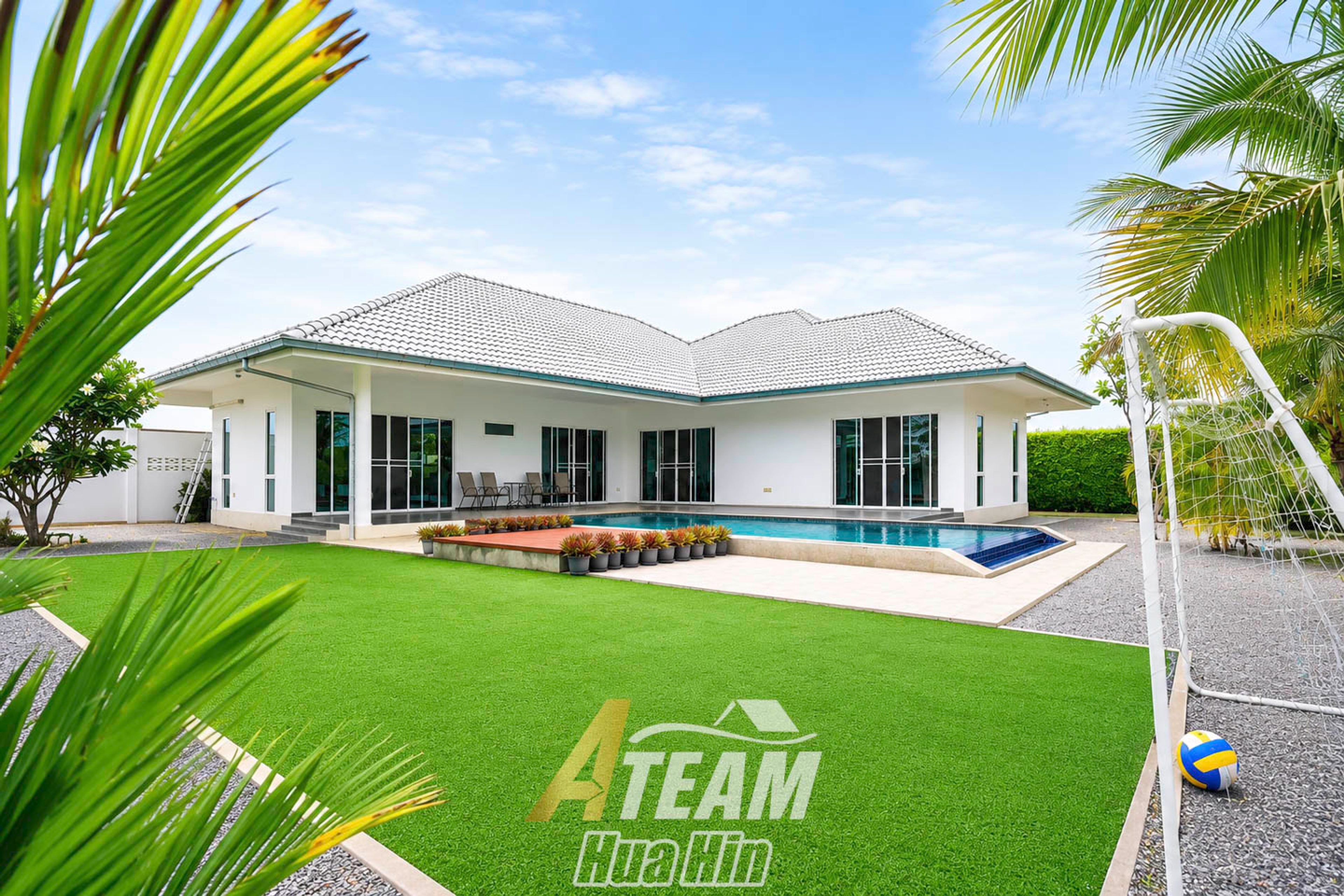 Private 3-Bedroom Pool Villa on a Large 800 Sq.m. Plot | Pak Nam Pran, Pranburi