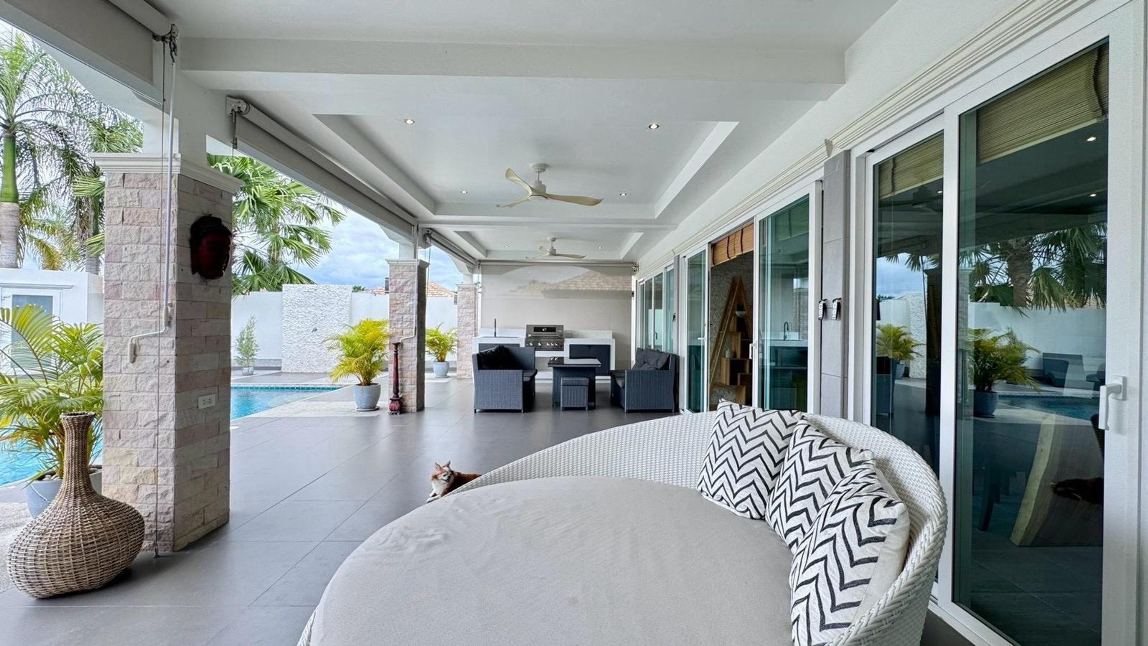 PREMIUM PRIVATE POOL VILLA FOR RENT | NEAR BLACK MOUNTAIN, HUA HIN thumbnail 23