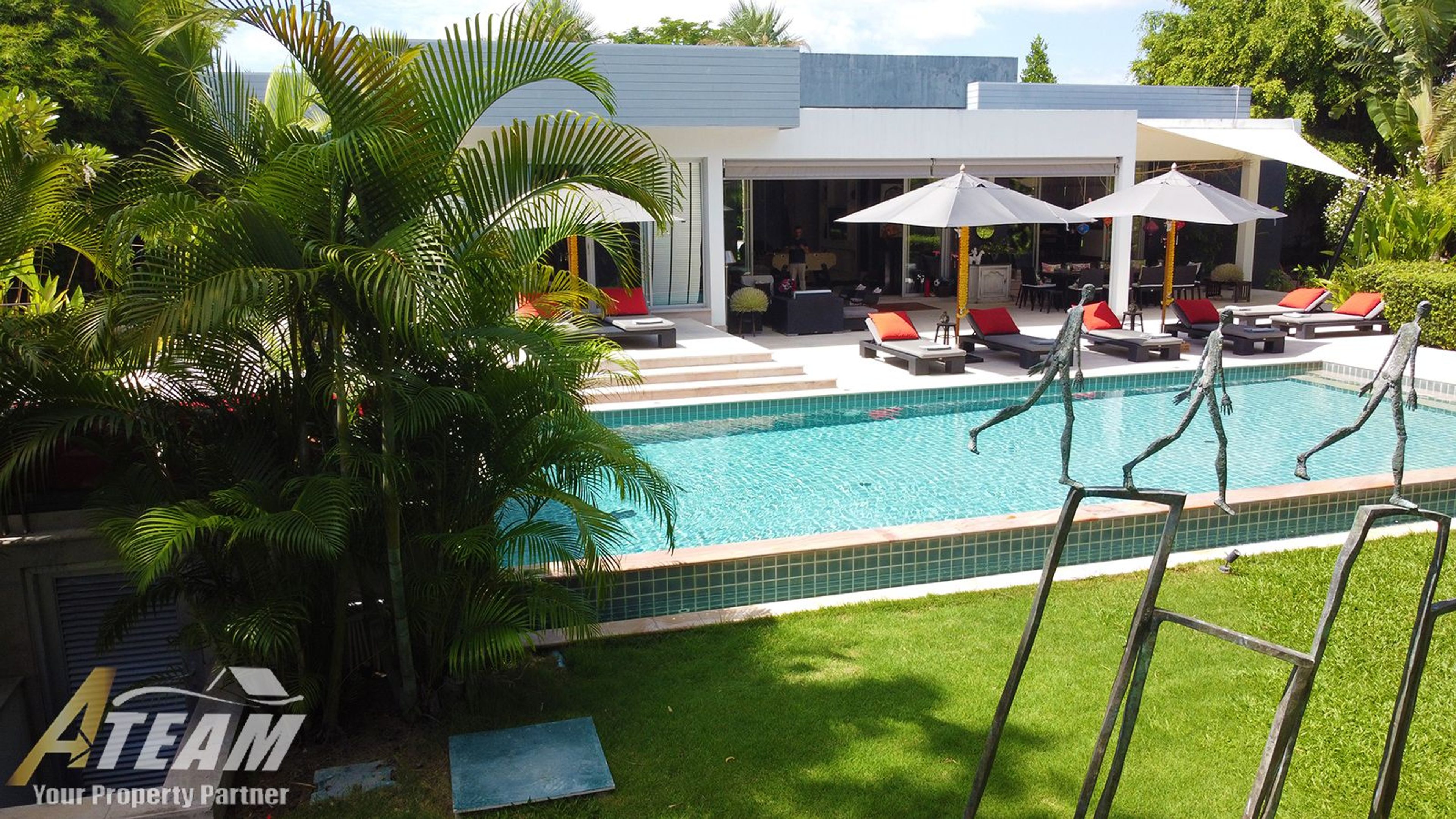 8 bedrooms most exclusive Luxury property in Hua Hin thumbnail 3