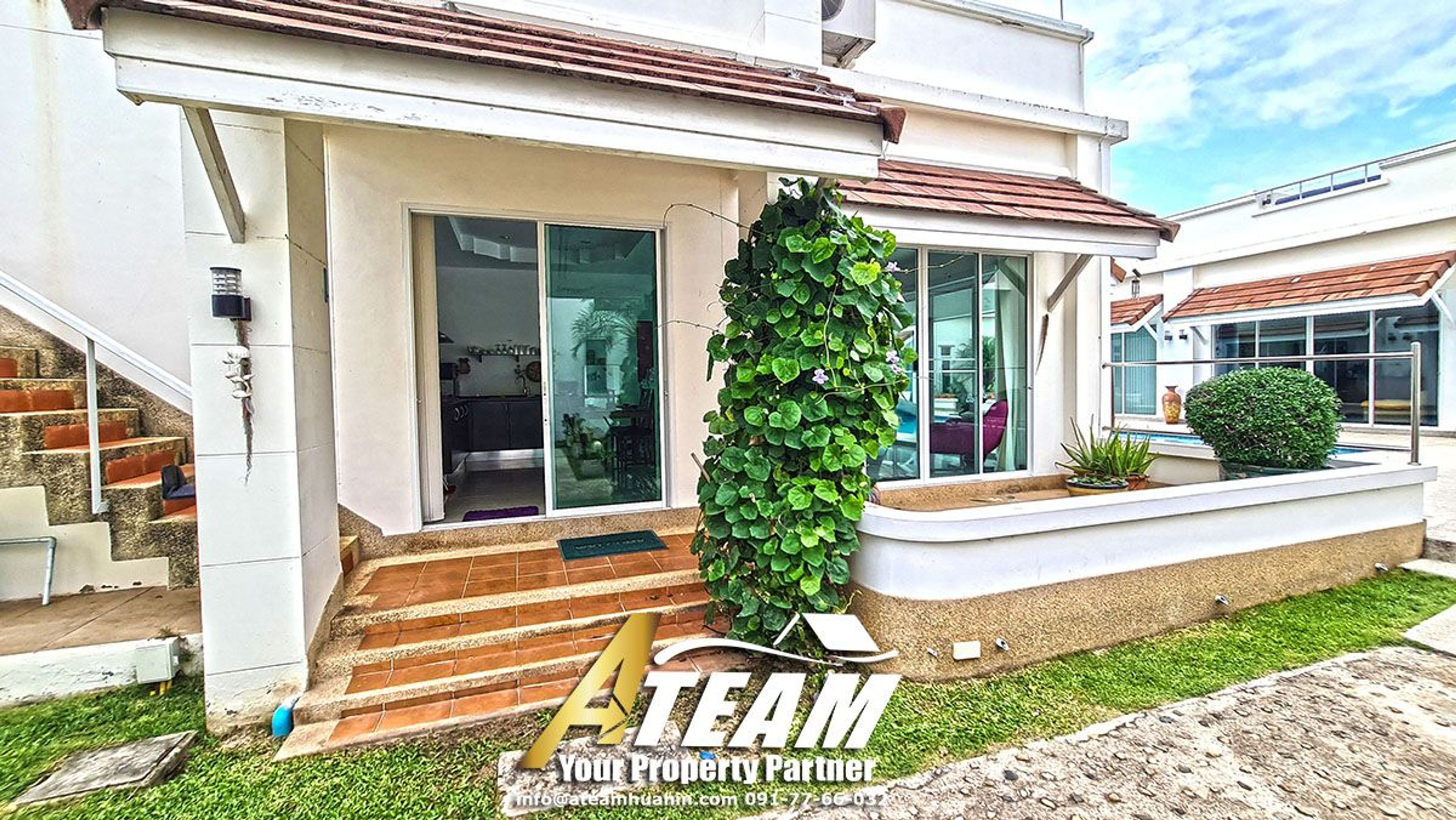 1 bedroom house with rooftop 5 min from Khao Tao thumbnail 3