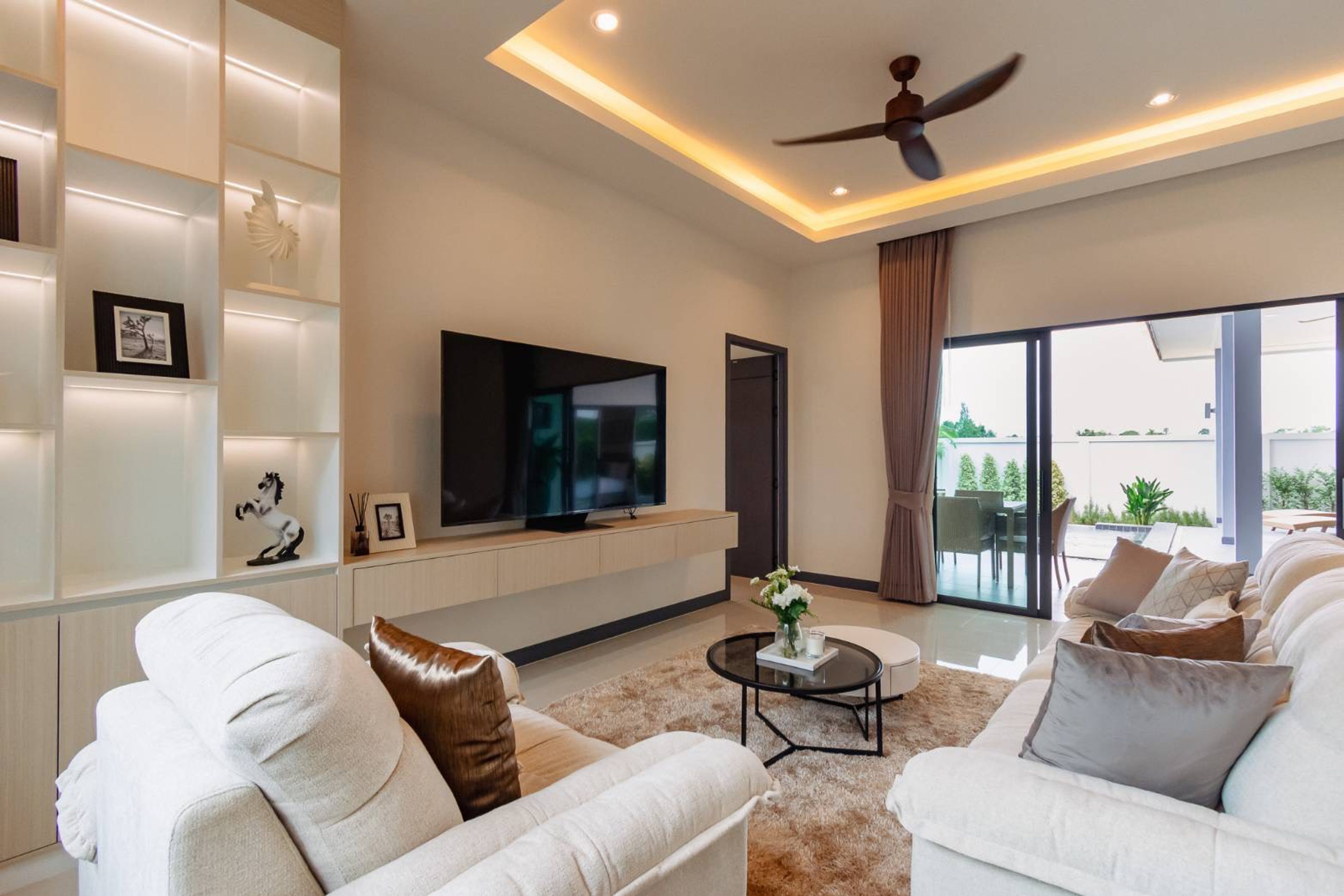 Beautifully Designed 3 Bed 3 Bath Private Pool Villa thumbnail 13