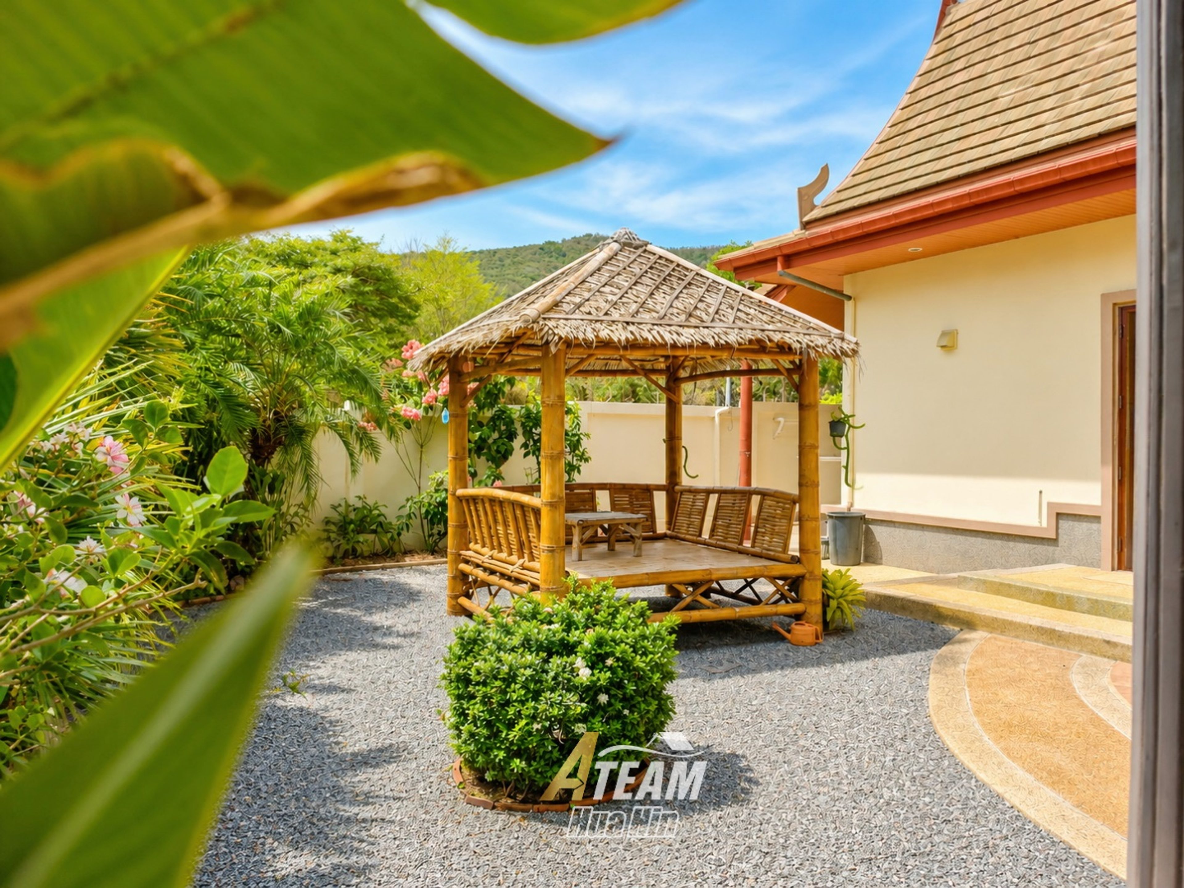Tropical Pool Villa on a Large  Land Plot thumbnail 14
