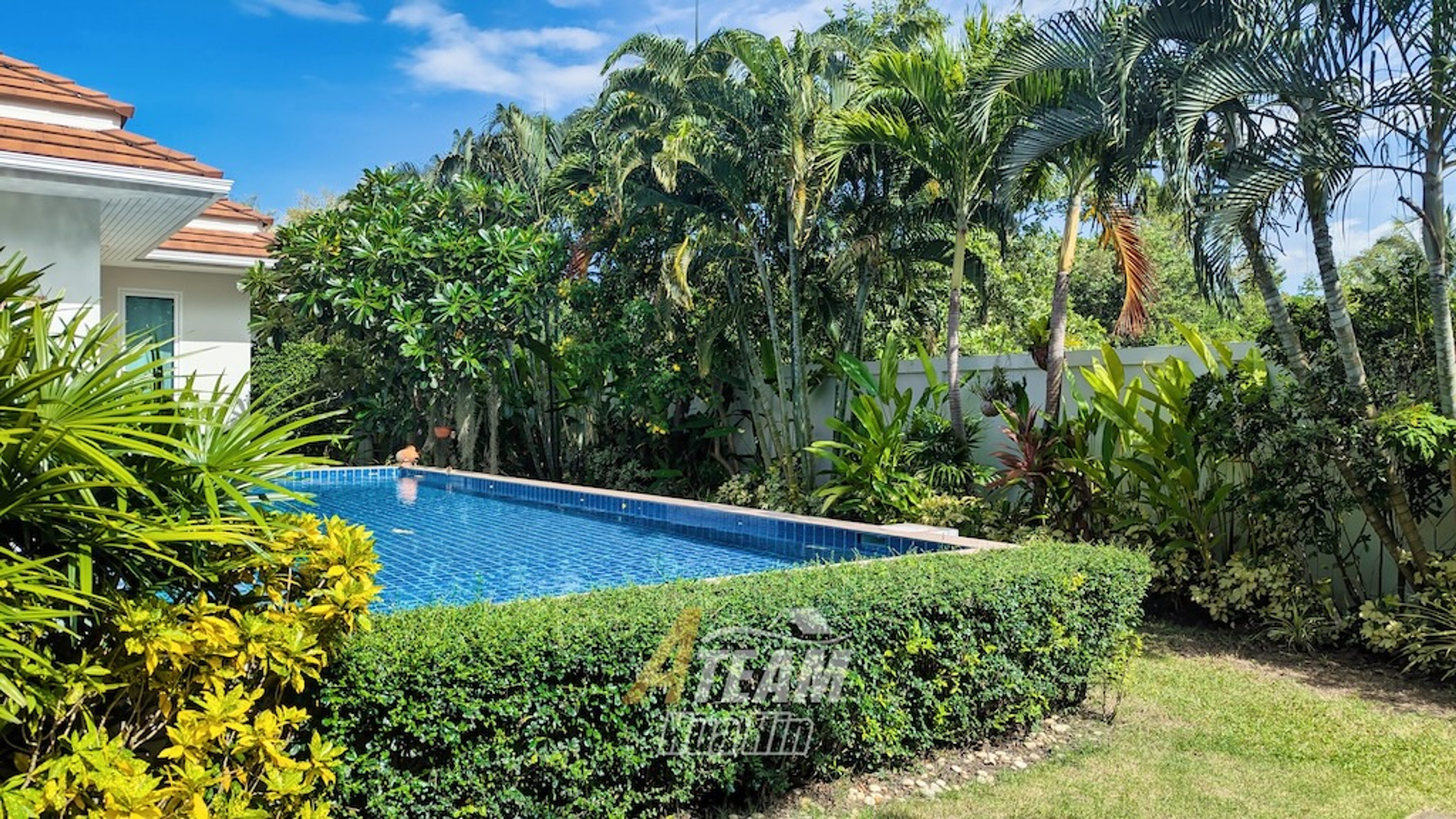 Luxury Pool Villa for rent in Woodland,  Thap Tai  thumbnail 9