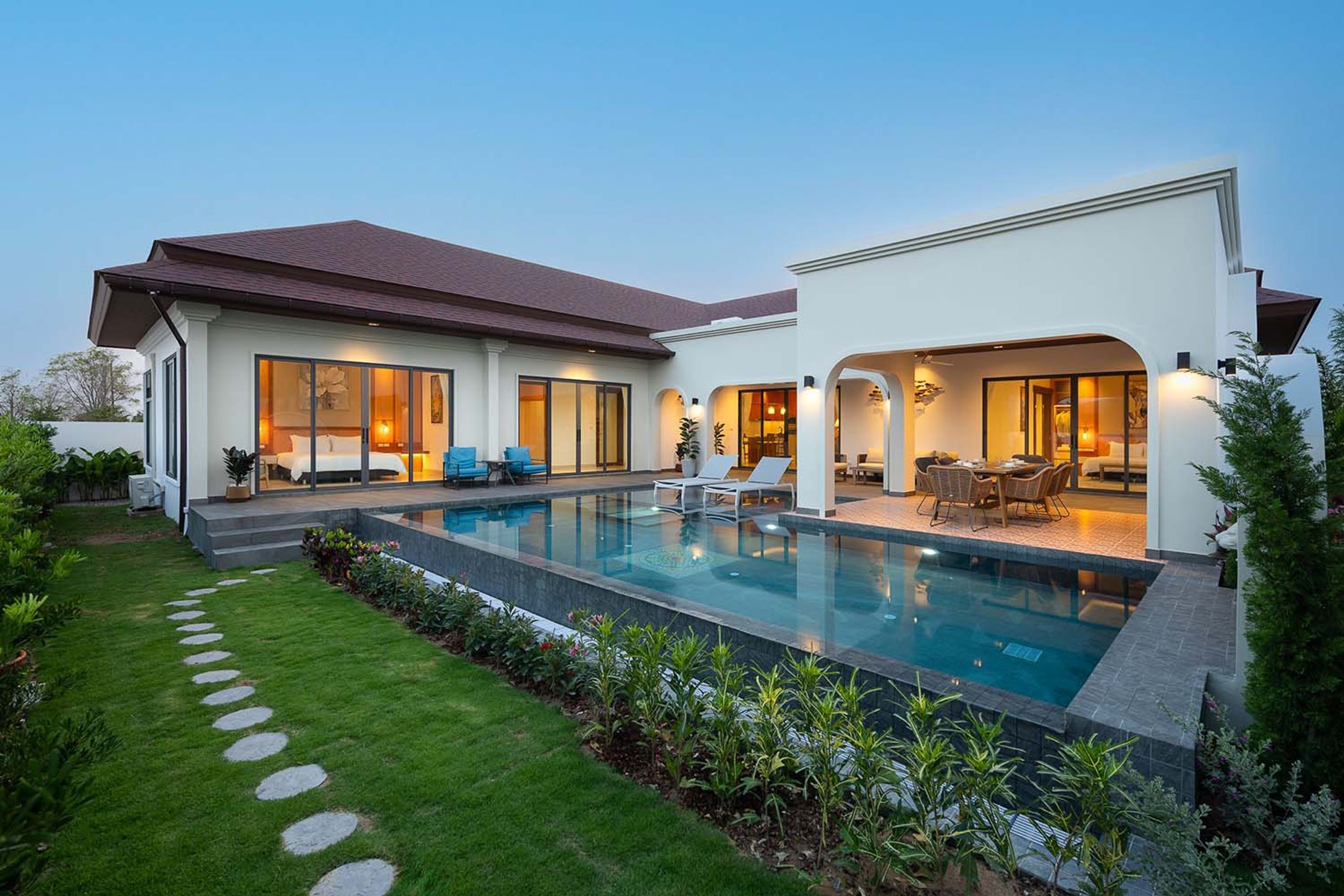Luxury Balinese Pool Villa with Mountain Views