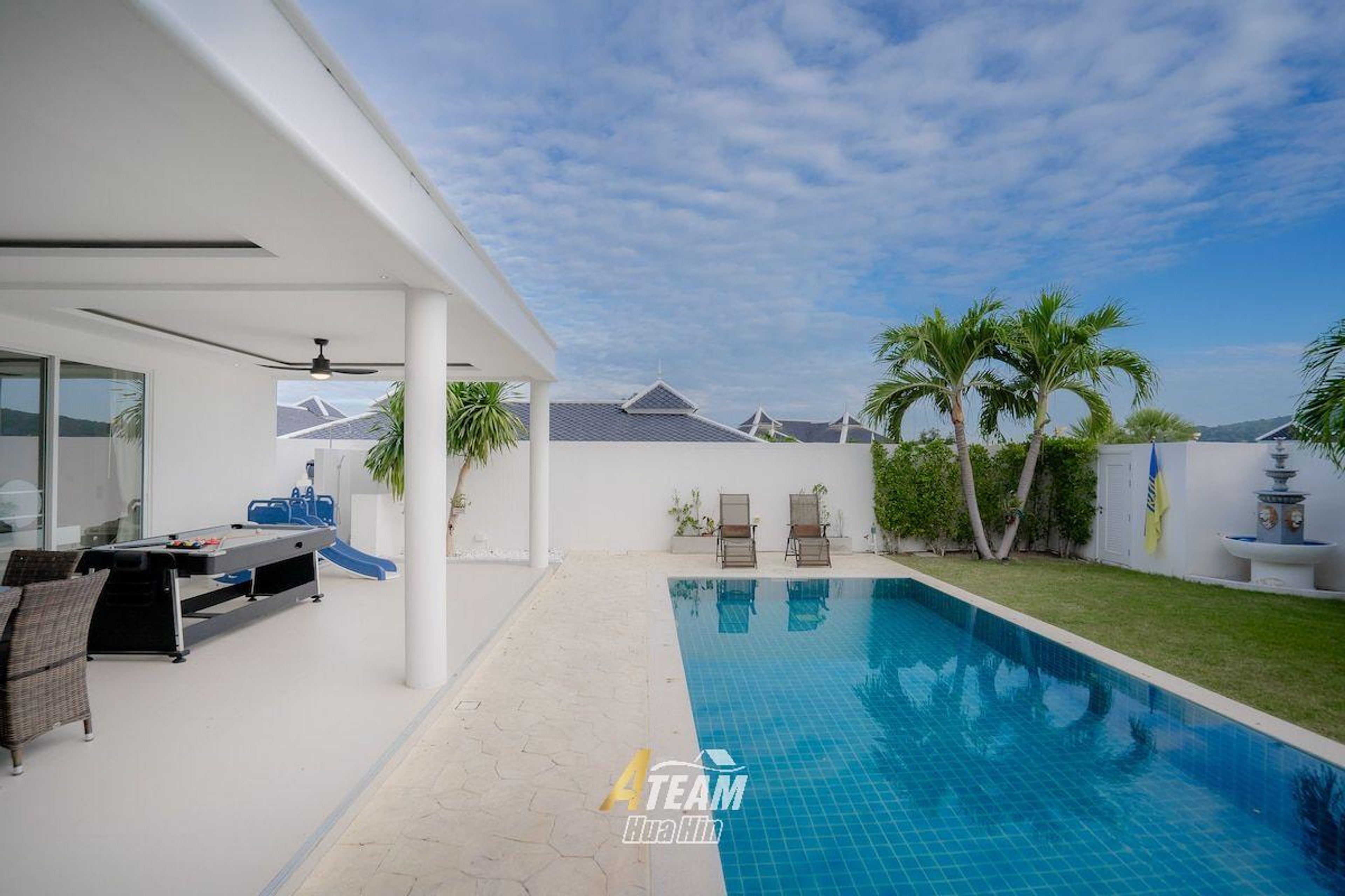 Luxury 3-Bedroom Pool Villa for Sale at Falcon Hill, Soi 102 thumbnail 11