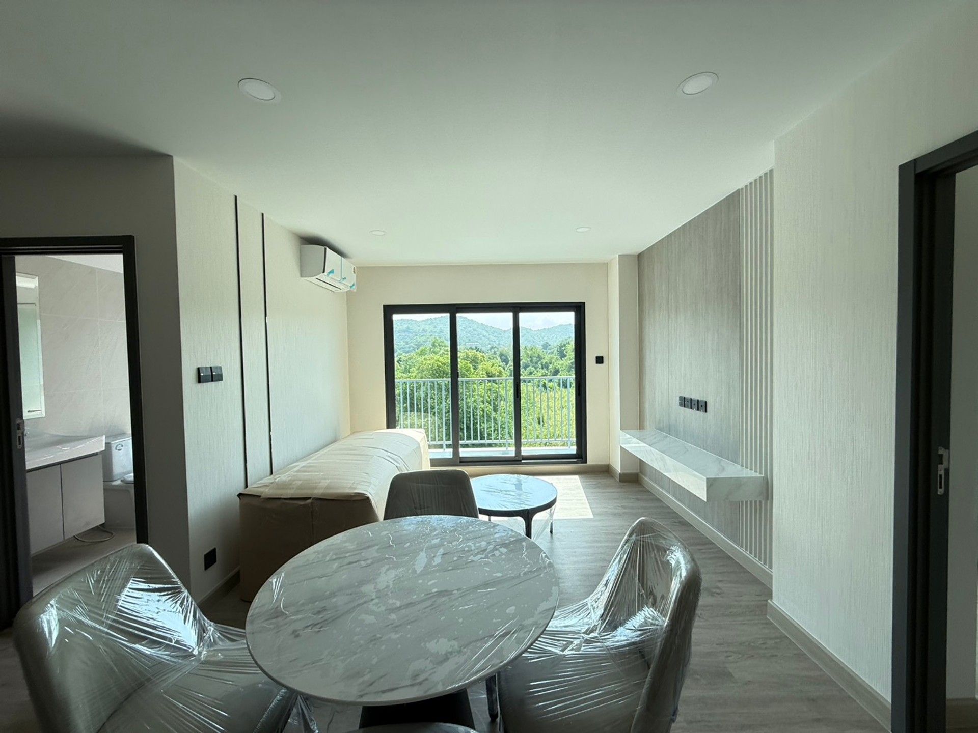 BRAND-NEW COASTAL LIVING | 2-BEDROOM CONDO AT SUPALAI KRAM KHAO TAO – 400M TO THE BEACH